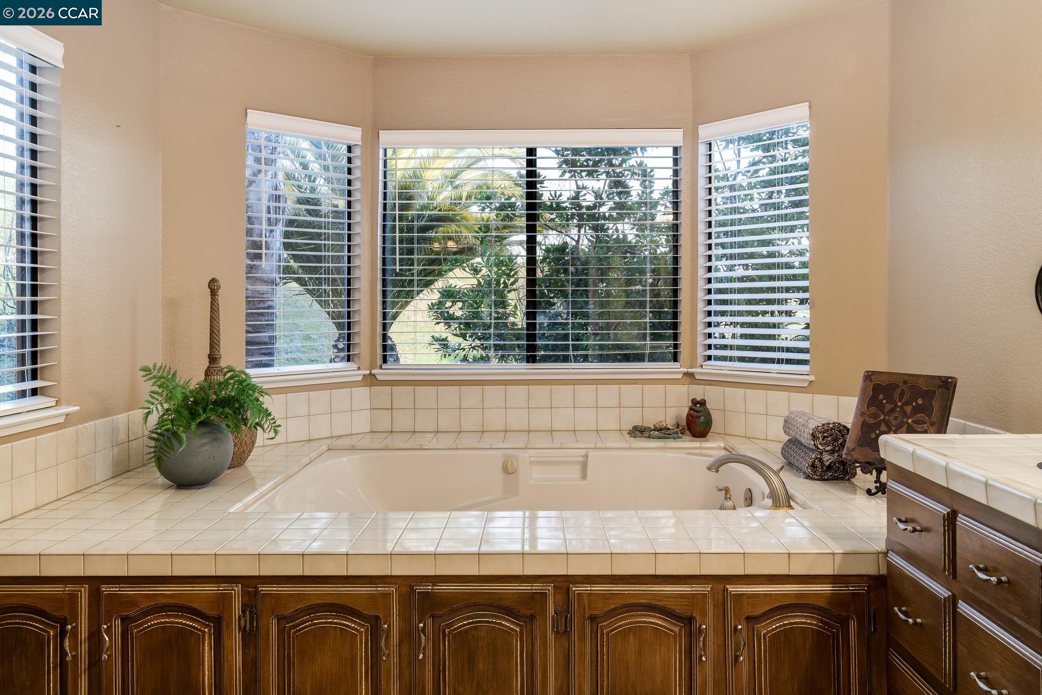 Detail Gallery Image 22 of 53 For 4640 Kingswood Dr, Danville,  CA 94506 - 5 Beds | 3/1 Baths