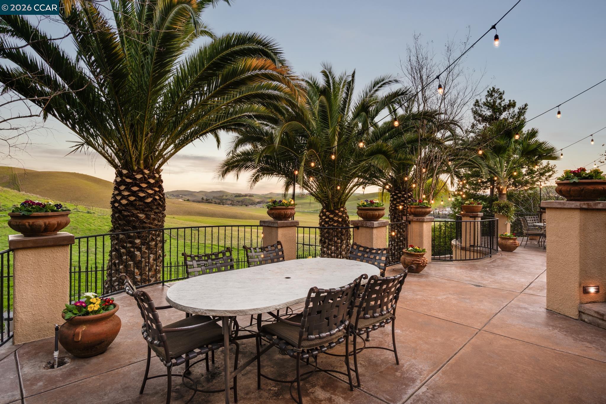 Detail Gallery Image 37 of 53 For 4640 Kingswood Dr, Danville,  CA 94506 - 5 Beds | 3/1 Baths