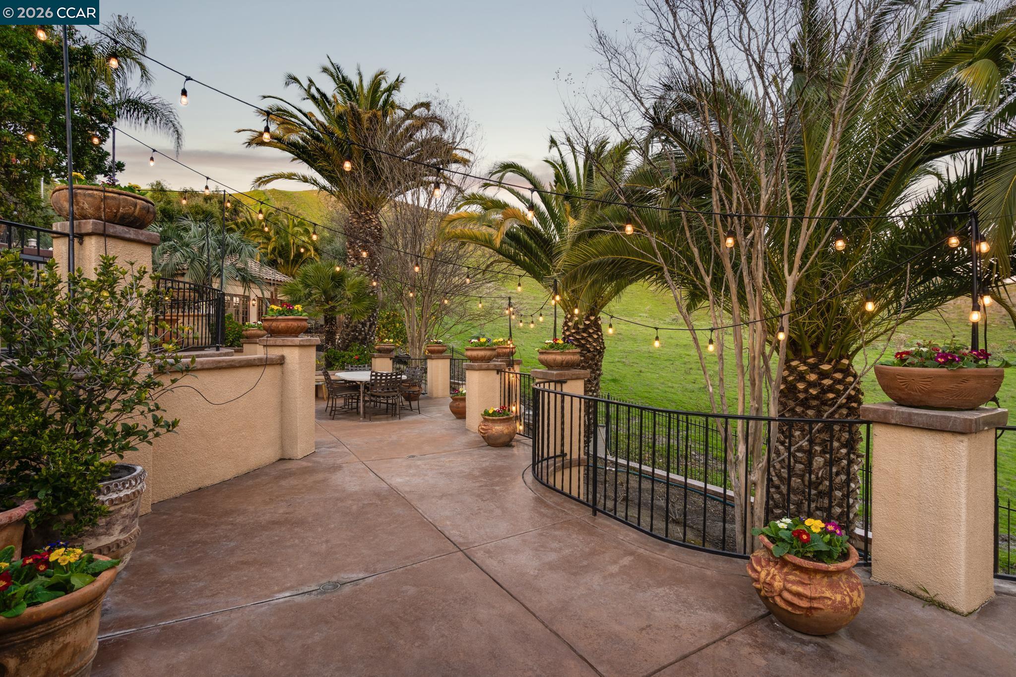 Detail Gallery Image 39 of 53 For 4640 Kingswood Dr, Danville,  CA 94506 - 5 Beds | 3/1 Baths