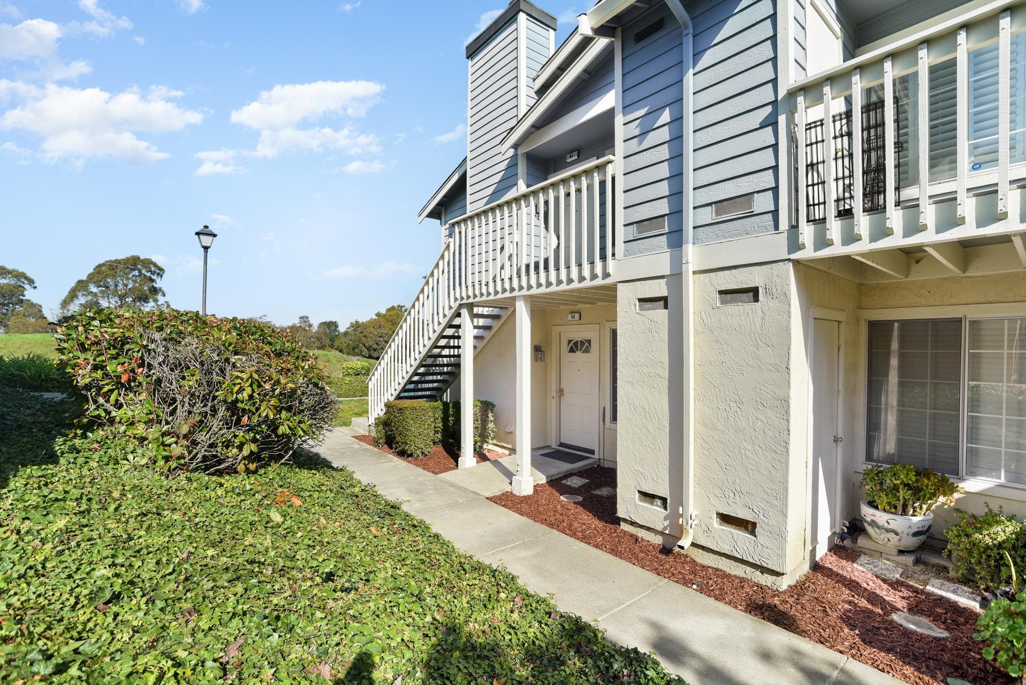 Photo #2: 41123601 Listing: Photo #2