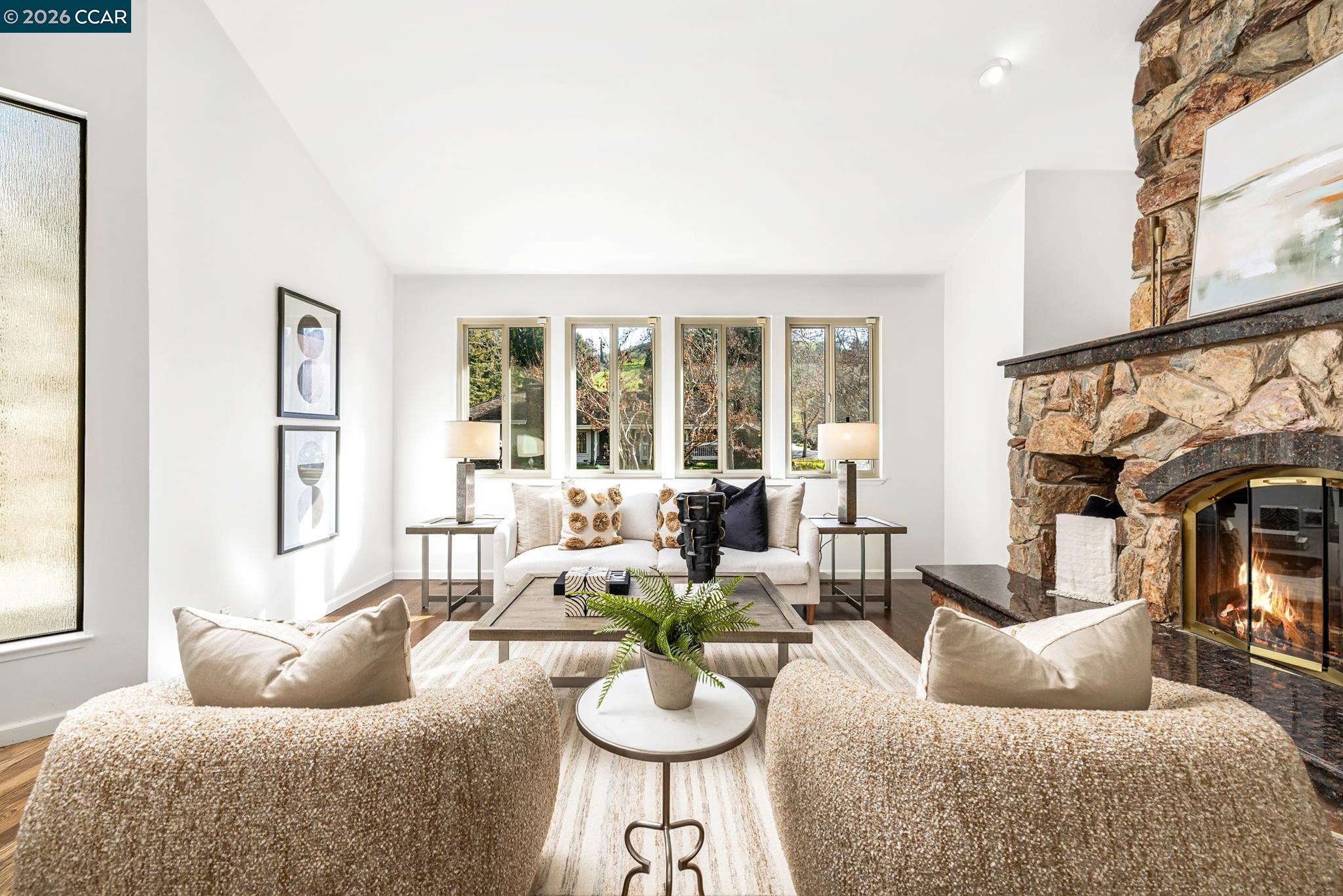 Detail Gallery Image 9 of 60 For 551 Blackhawk Club Dr, Danville,  CA 94506 - 5 Beds | 4 Baths