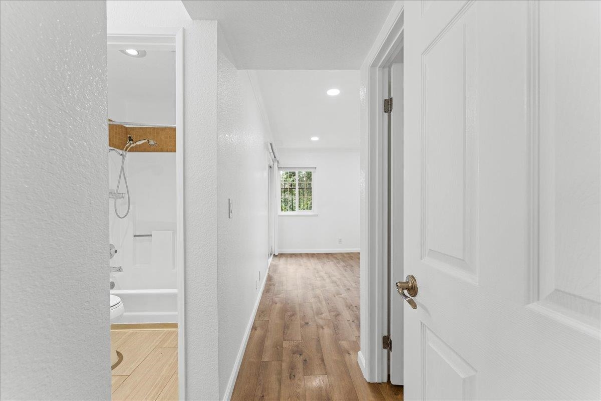 Photo #12: 41123605 Listing: Photo #12