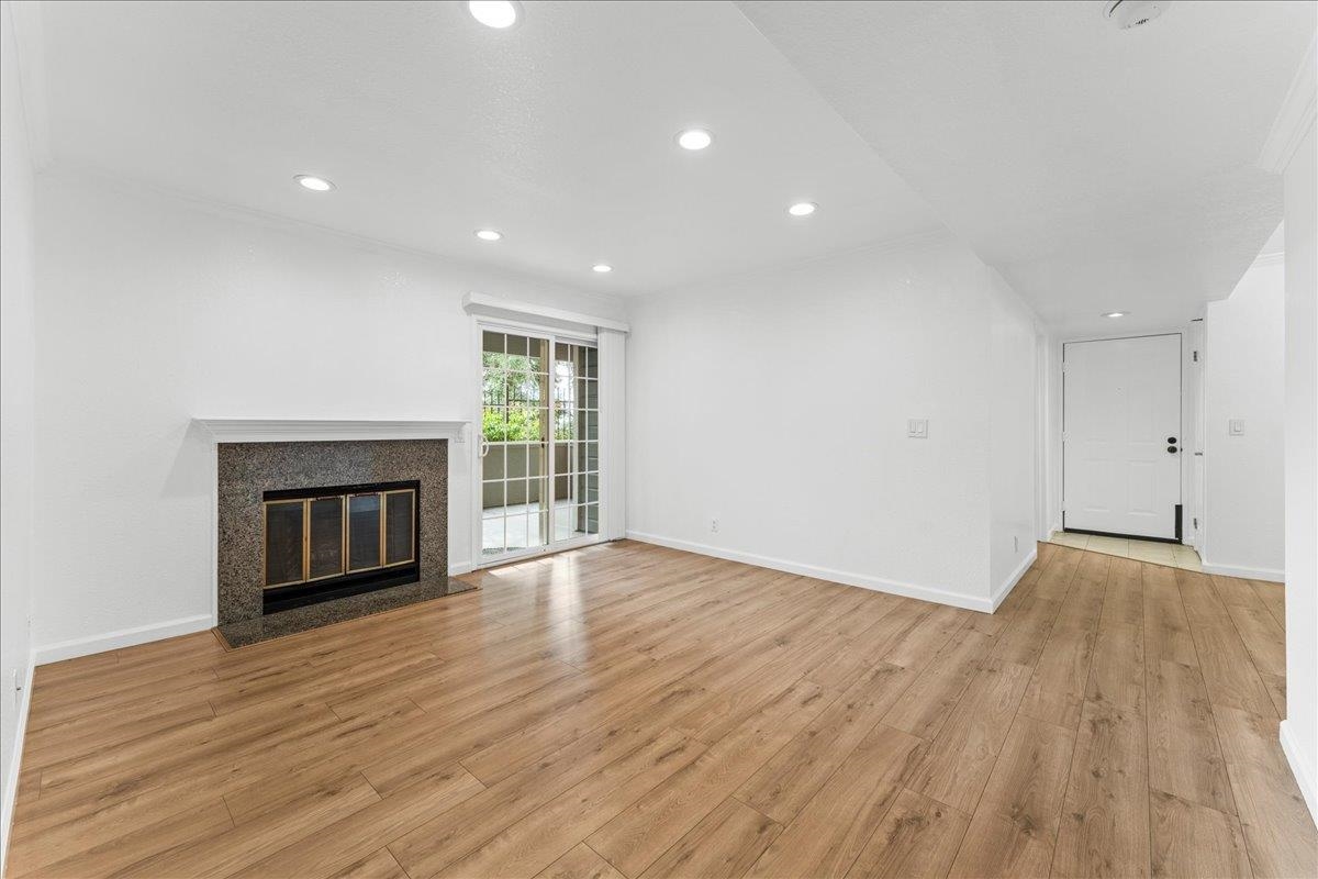 Photo #3: 41123605 Listing: Photo #3