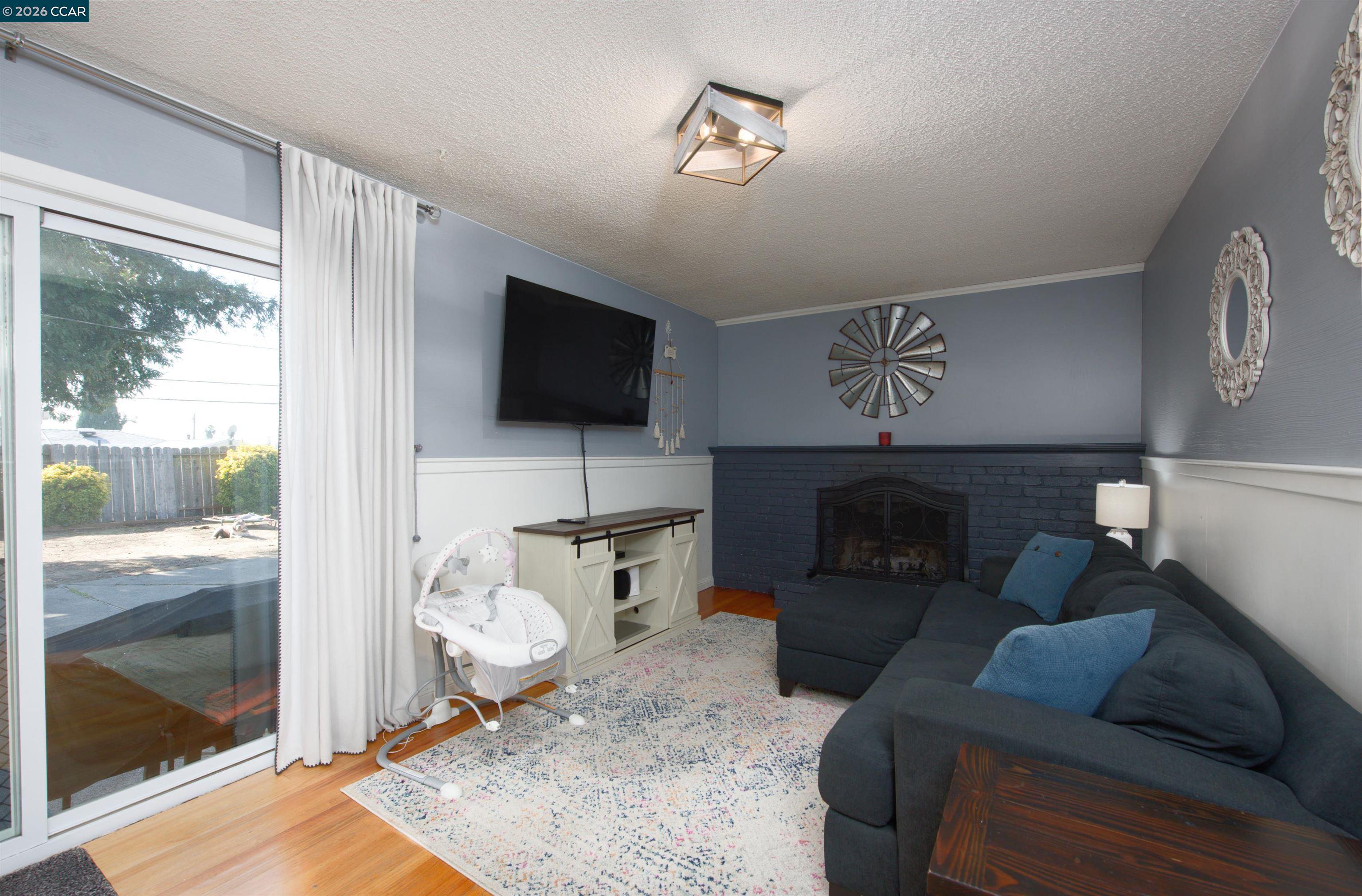 Detail Gallery Image 7 of 25 For 1337 Avon Way, Fairfield,  CA 94533 - 3 Beds | 2 Baths