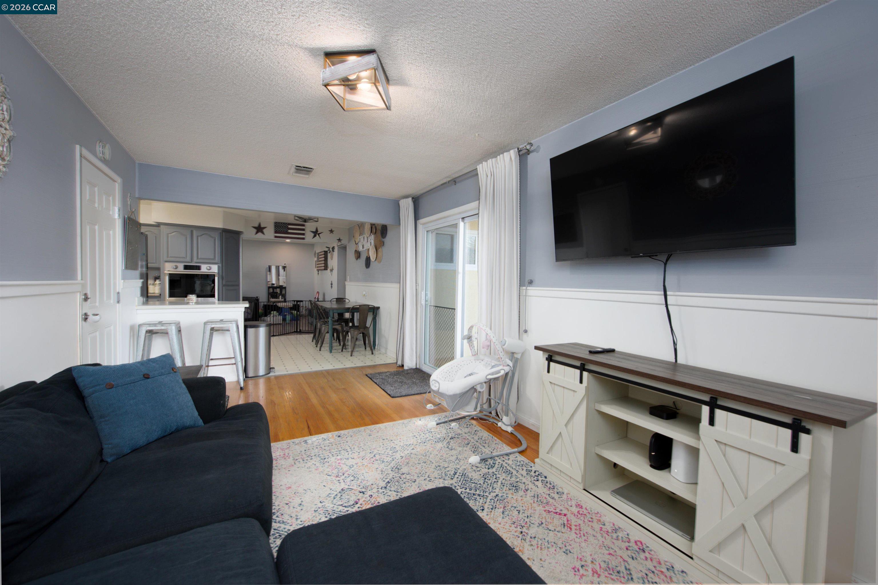 Detail Gallery Image 9 of 25 For 1337 Avon Way, Fairfield,  CA 94533 - 3 Beds | 2 Baths