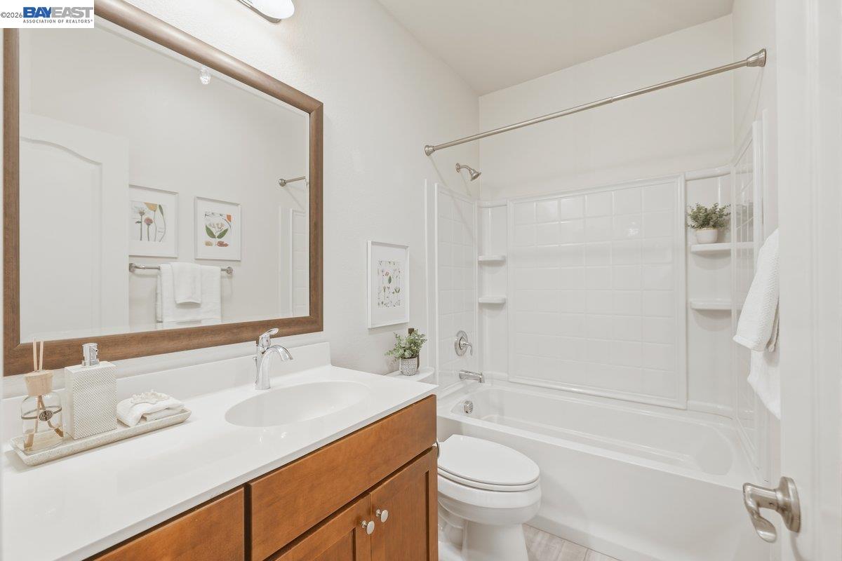 Detail Gallery Image 13 of 30 For 1021 Onofrio Ln #UNIT 3,  San Jose,  CA 95131 - 2 Beds | 2 Baths