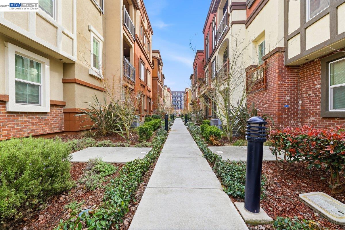 Detail Gallery Image 19 of 30 For 1021 Onofrio Ln #UNIT 3,  San Jose,  CA 95131 - 2 Beds | 2 Baths