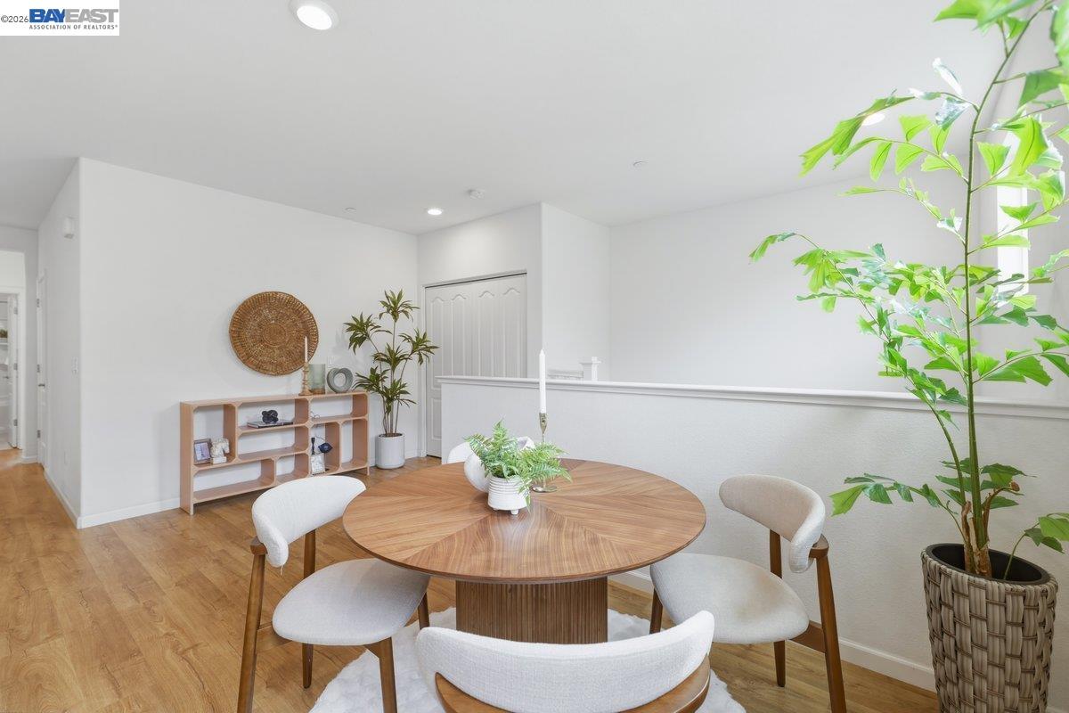 Detail Gallery Image 4 of 30 For 1021 Onofrio Ln #UNIT 3,  San Jose,  CA 95131 - 2 Beds | 2 Baths