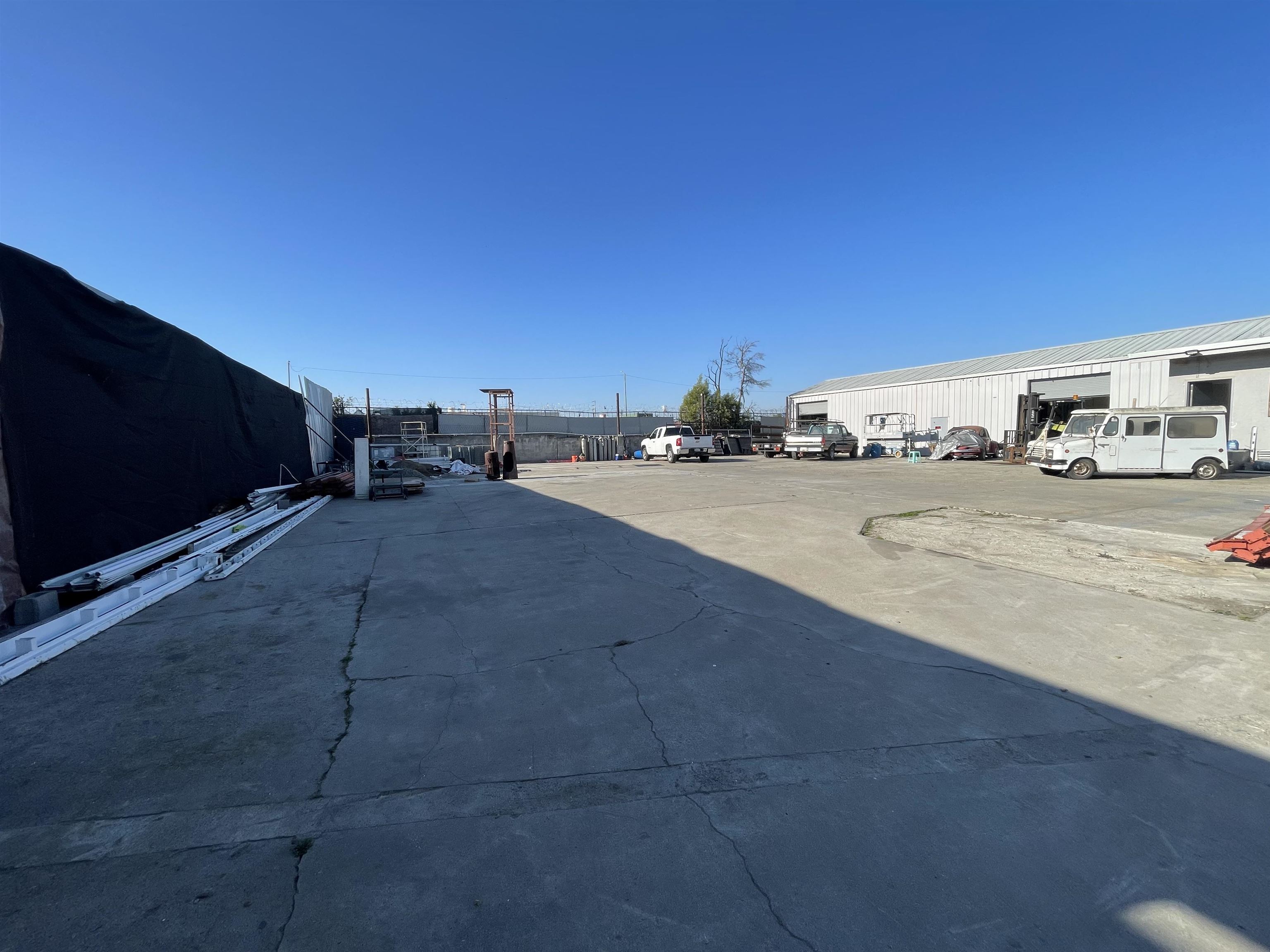 Detail Gallery Image 5 of 5 For 5115 E 8th St, Oakland,  CA 94601 - – Beds | – Baths