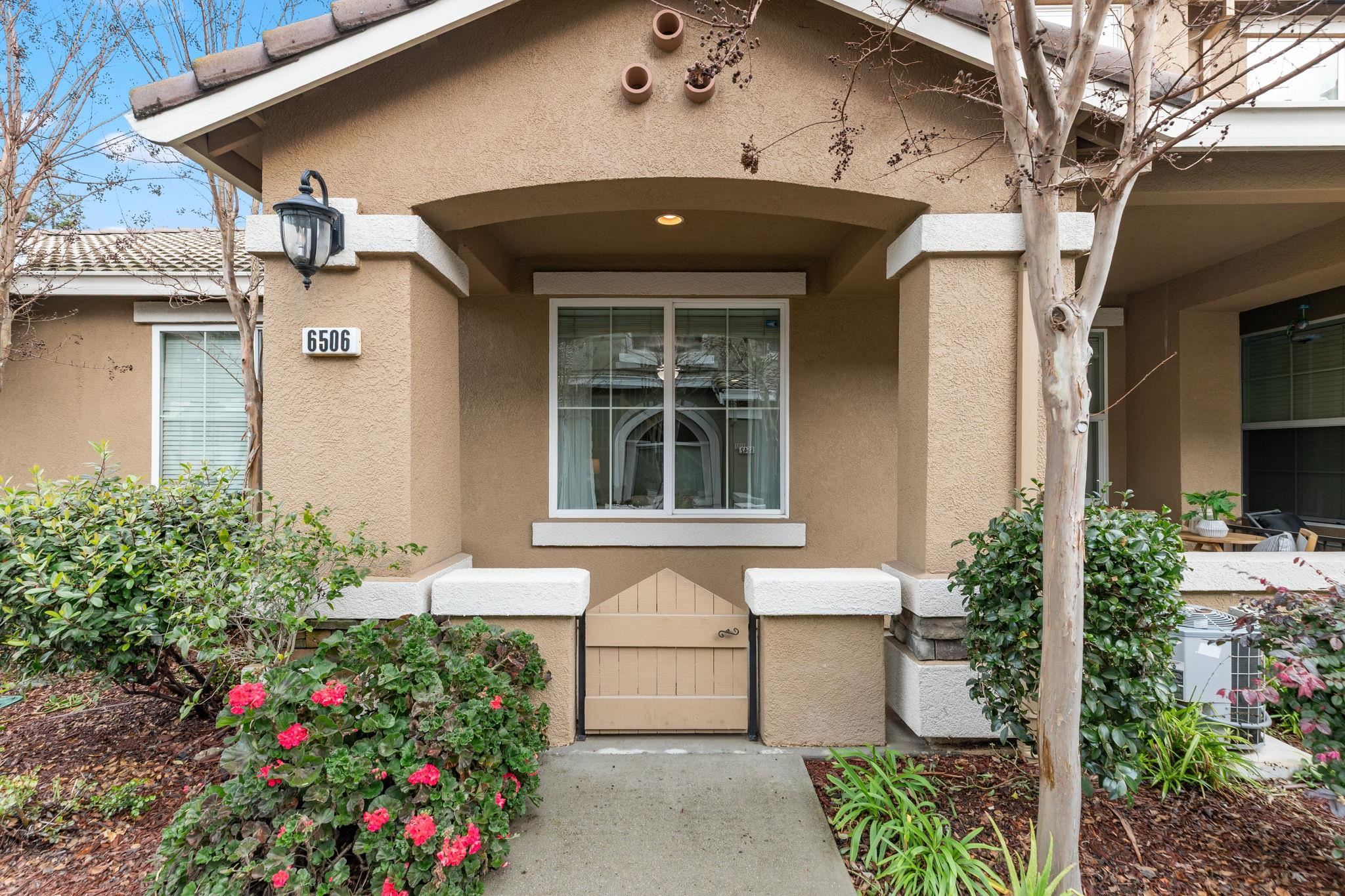 Detail Gallery Image 2 of 35 For 6506 Forget Me Not, Livermore,  CA 94551 - 3 Beds | 2/1 Baths