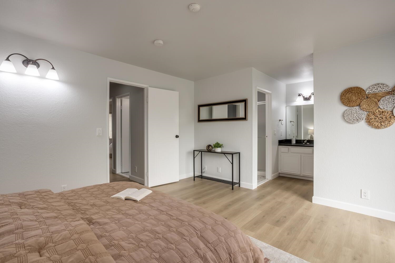 Photo #14: 41123617 Listing: Photo #14