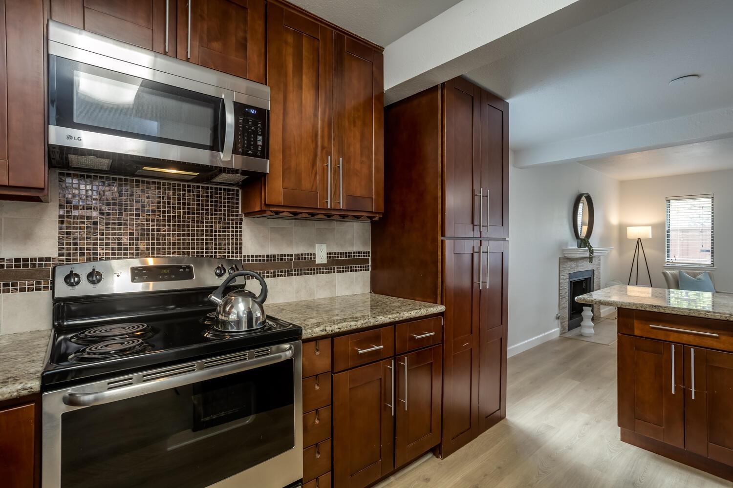 Photo #8: 41123617 Listing: Photo #8