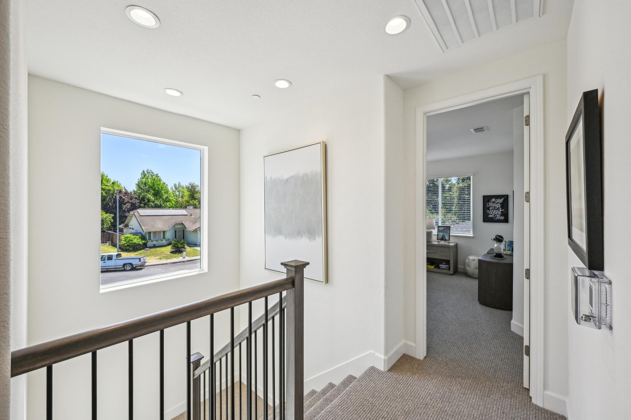 Detail Gallery Image 20 of 54 For 101 Creek View Cir, Fairfield,  CA 94533 - 5 Beds | 3/1 Baths