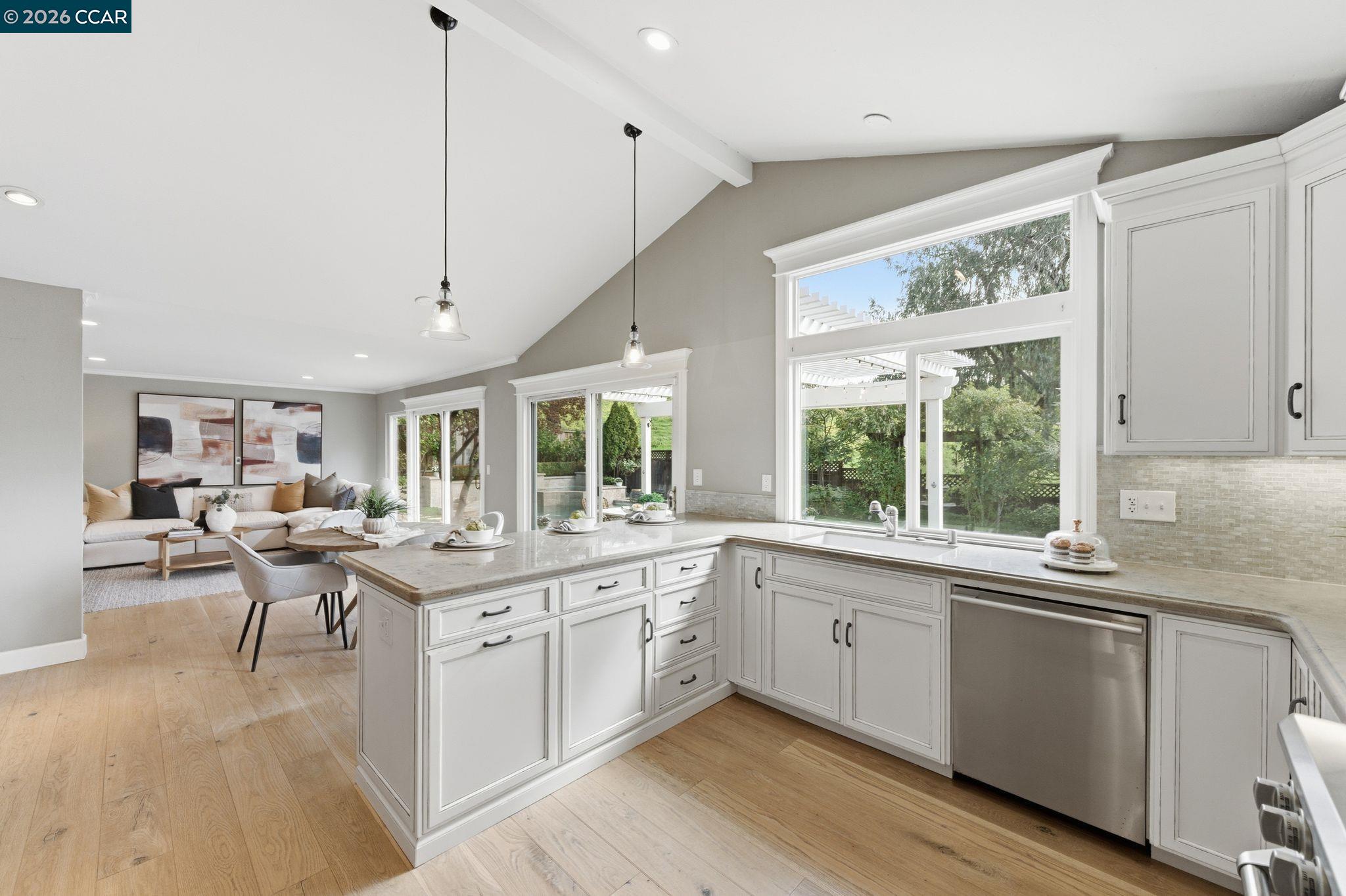 Detail Gallery Image 11 of 41 For 813 Columbine Ct, Danville,  CA 94526 - 4 Beds | 3 Baths