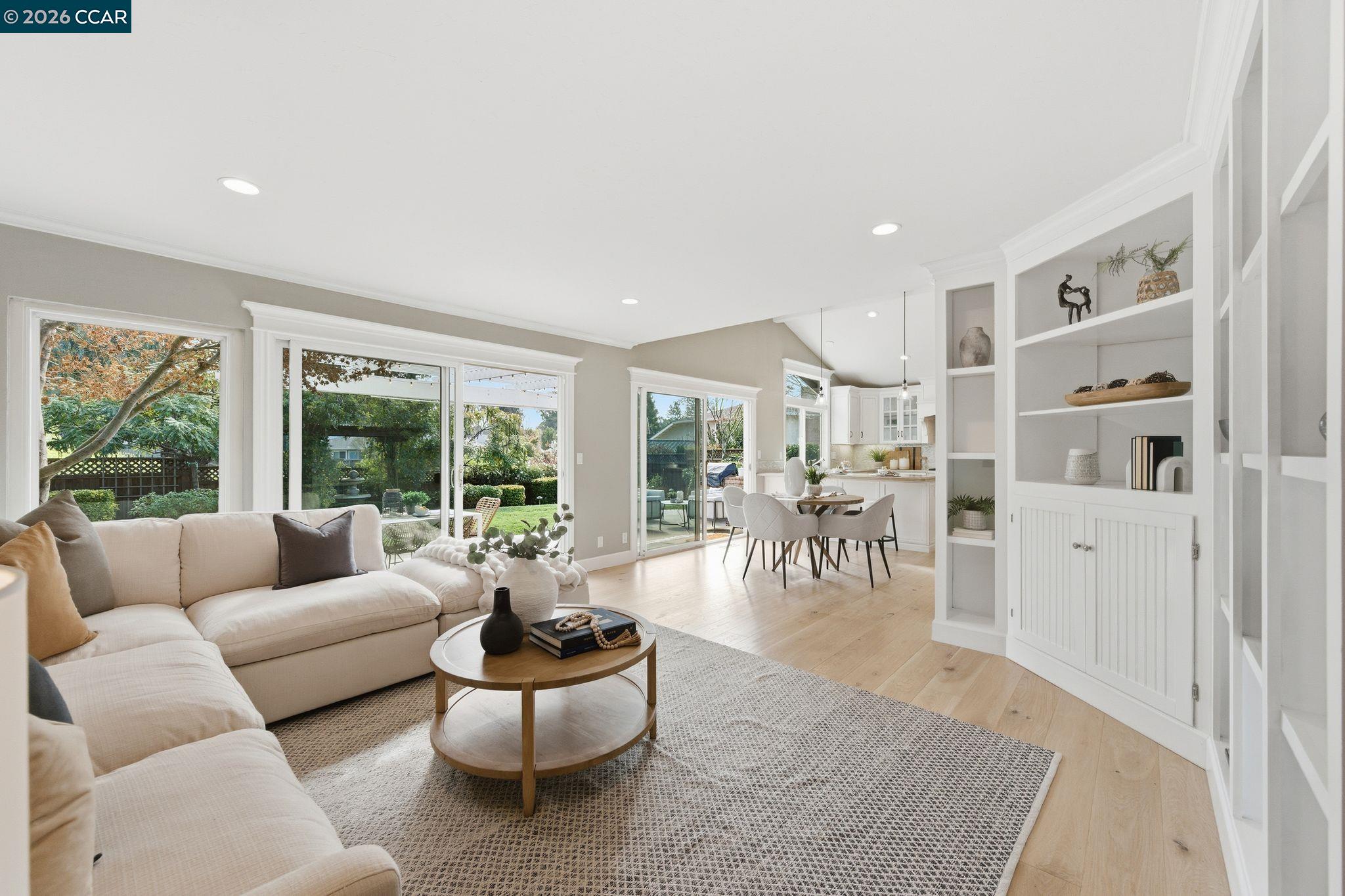 Detail Gallery Image 13 of 41 For 813 Columbine Ct, Danville,  CA 94526 - 4 Beds | 3 Baths