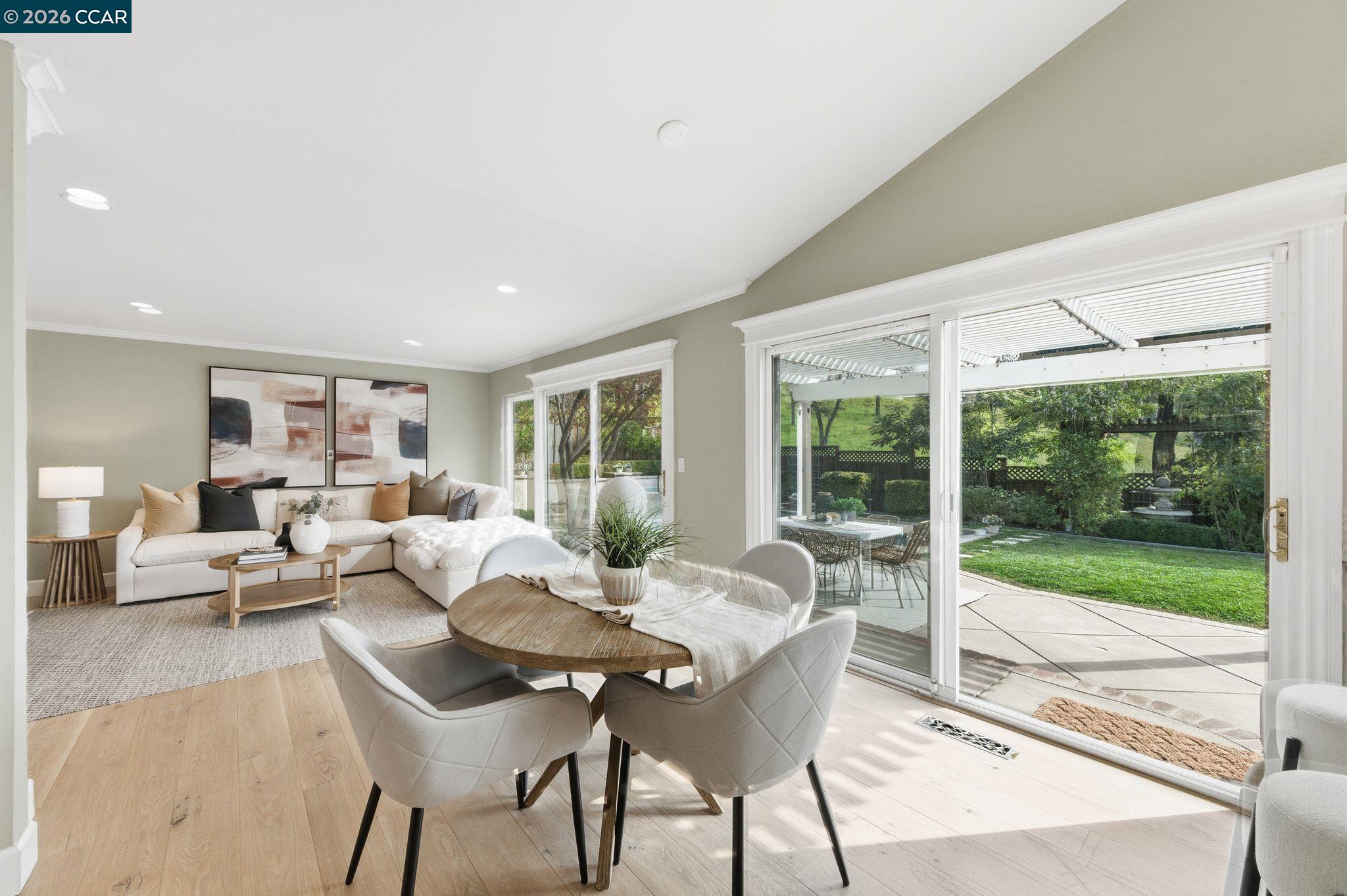 Detail Gallery Image 14 of 41 For 813 Columbine Ct, Danville,  CA 94526 - 4 Beds | 3 Baths