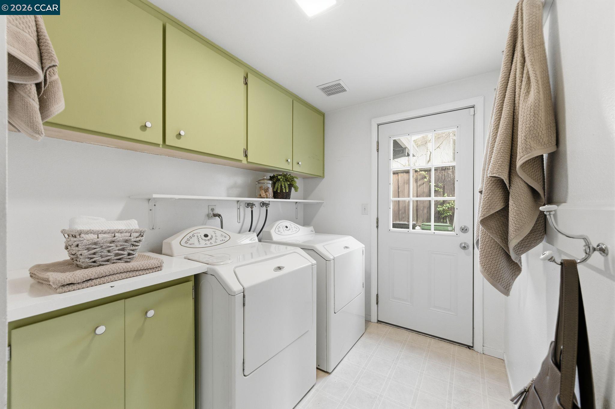 Detail Gallery Image 31 of 41 For 813 Columbine Ct, Danville,  CA 94526 - 4 Beds | 3 Baths