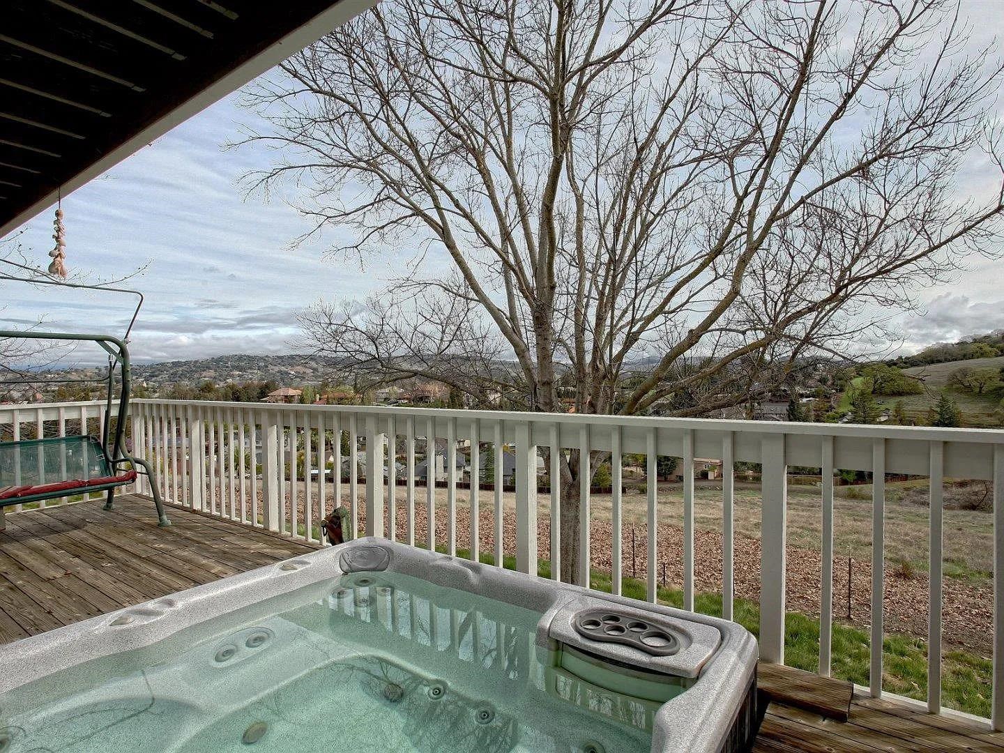 Detail Gallery Image 30 of 34 For 1240 Copper Peak Ln, San Jose,  CA 95120 - 3 Beds | 3 Baths