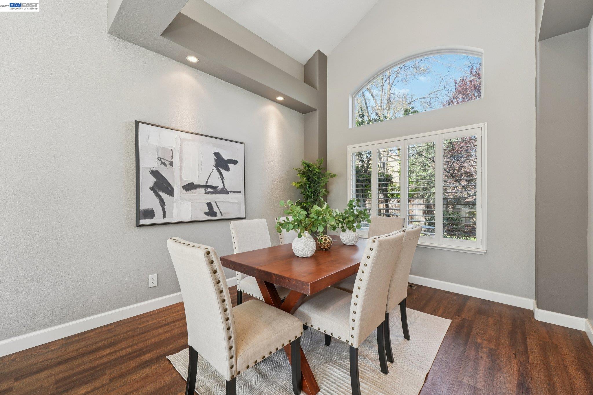 Detail Gallery Image 13 of 60 For 1042 Dana Cir, Livermore,  CA 94550 - 4 Beds | 3 Baths