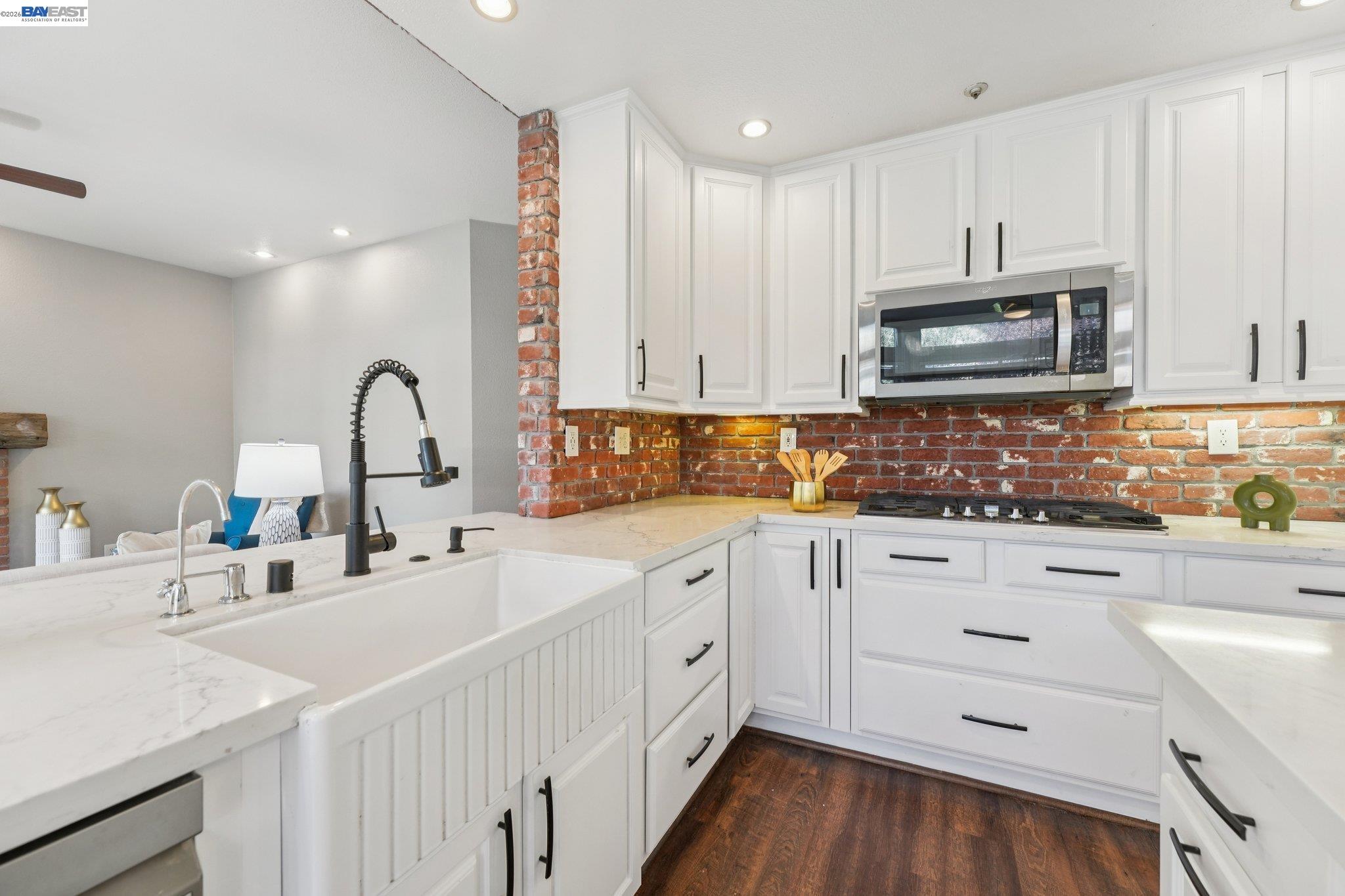 Detail Gallery Image 17 of 60 For 1042 Dana Cir, Livermore,  CA 94550 - 4 Beds | 3 Baths