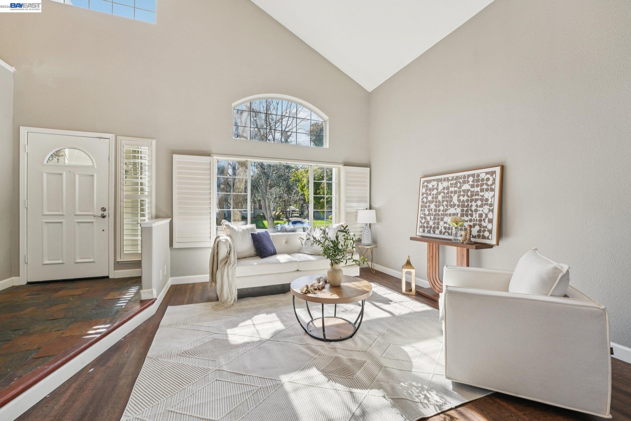 Detail Gallery Image 5 of 60 For 1042 Dana Cir, Livermore,  CA 94550 - 4 Beds | 3 Baths