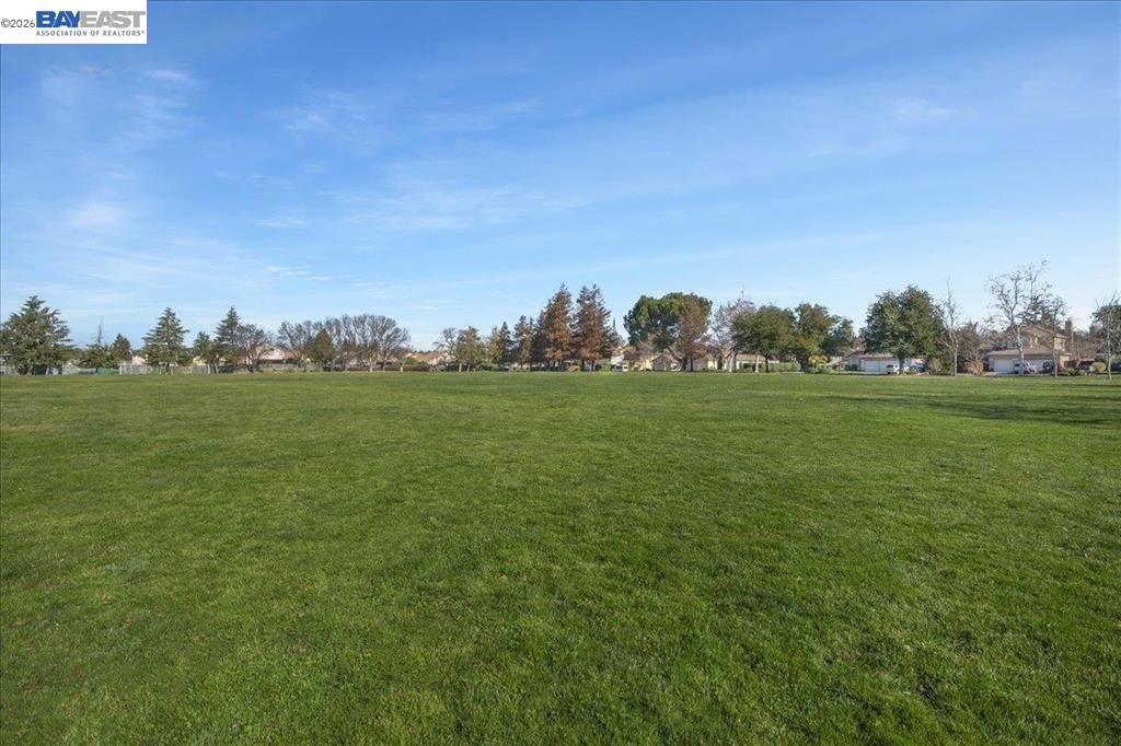 Detail Gallery Image 55 of 60 For 1042 Dana Cir, Livermore,  CA 94550 - 4 Beds | 3 Baths