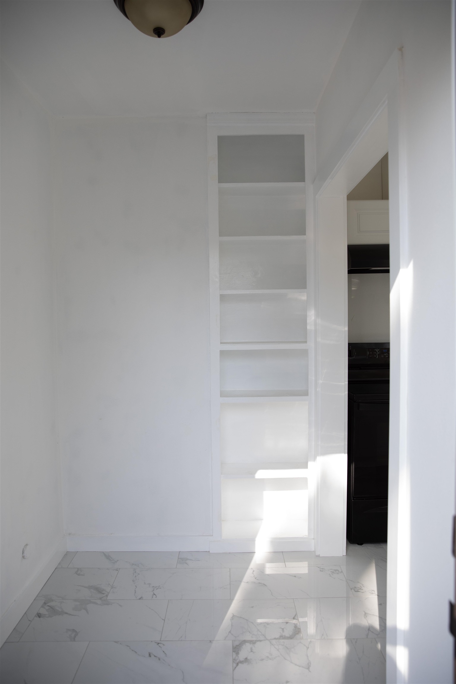 Detail Gallery Image 9 of 13 For 2019 Georgia St, Vallejo,  CA 94590 - 2 Beds | 1 Baths