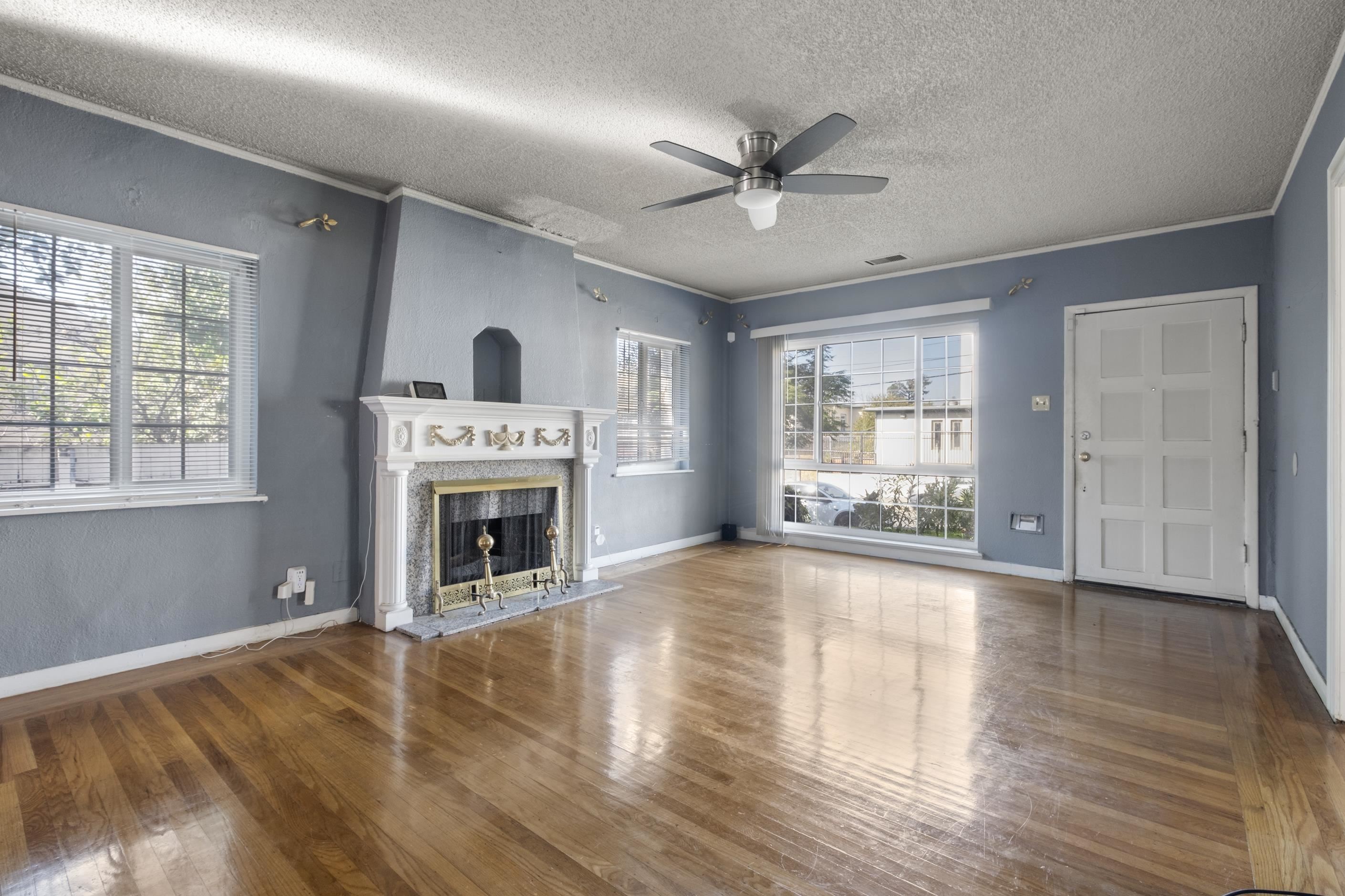 Detail Gallery Image 2 of 32 For 3118 63rd Ave, Oakland,  CA 94605 - 3 Beds | 1/1 Baths