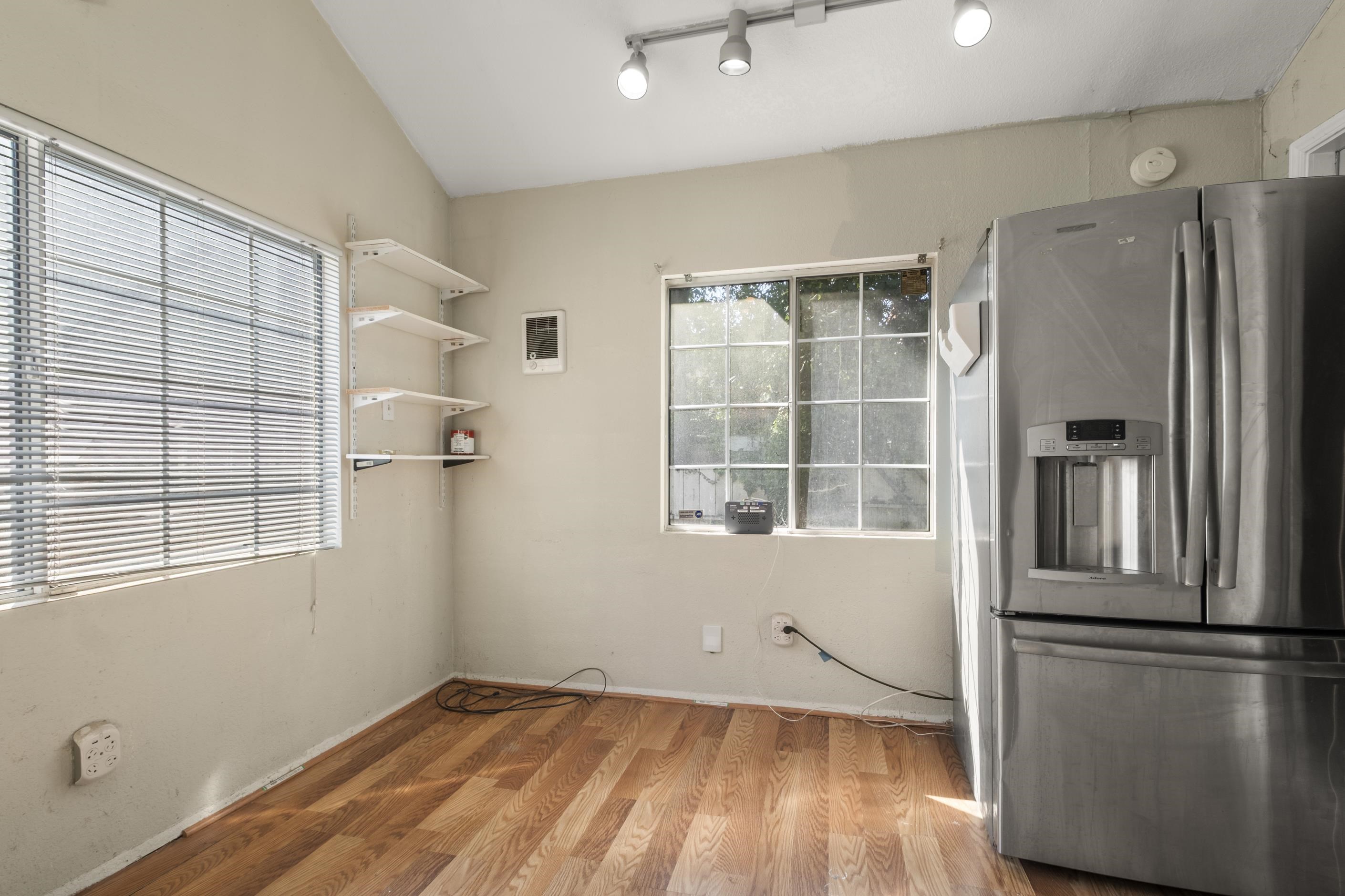 Detail Gallery Image 25 of 32 For 3118 63rd Ave, Oakland,  CA 94605 - 3 Beds | 1/1 Baths