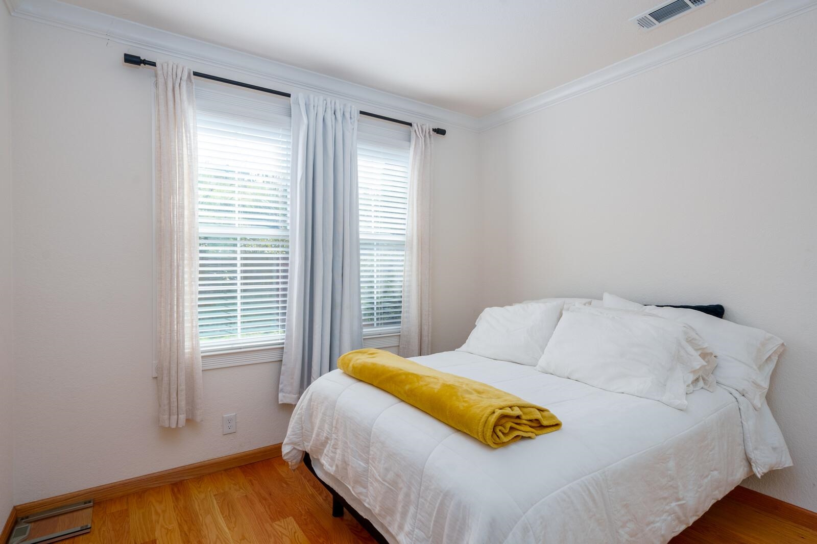 Detail Gallery Image 14 of 40 For 2719 Shellgate Circle, Hayward,  CA 94545 - 5 Beds | 3 Baths