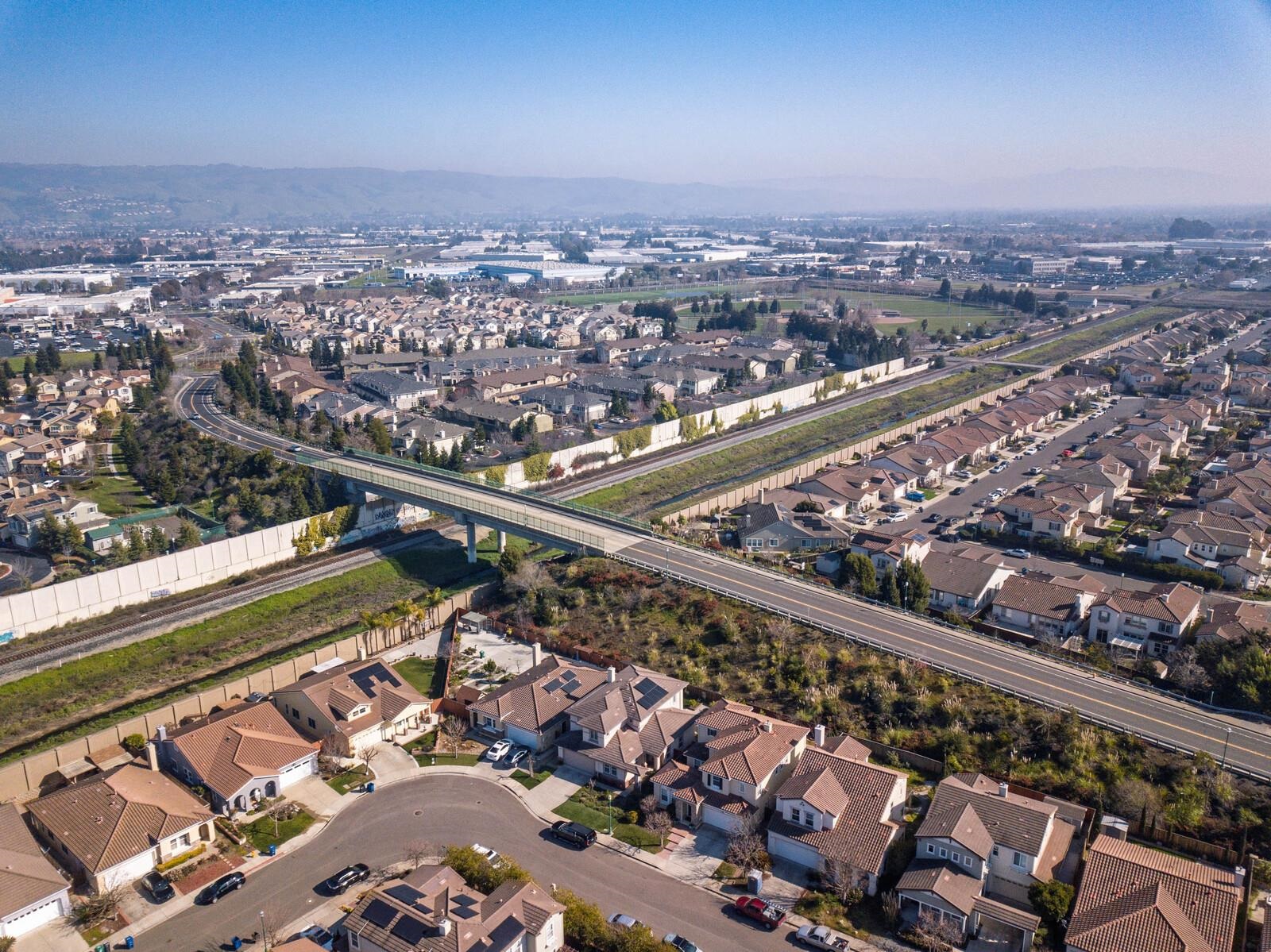 Detail Gallery Image 38 of 40 For 2719 Shellgate Circle, Hayward,  CA 94545 - 5 Beds | 3 Baths