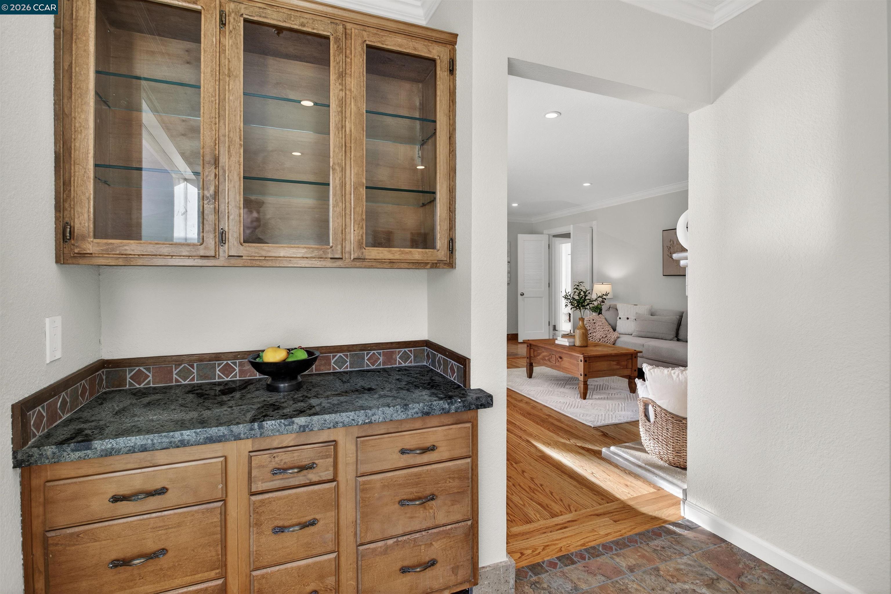 Detail Gallery Image 23 of 57 For 1956 Holly Dr, Concord,  CA 94521 - 5 Beds | 3 Baths