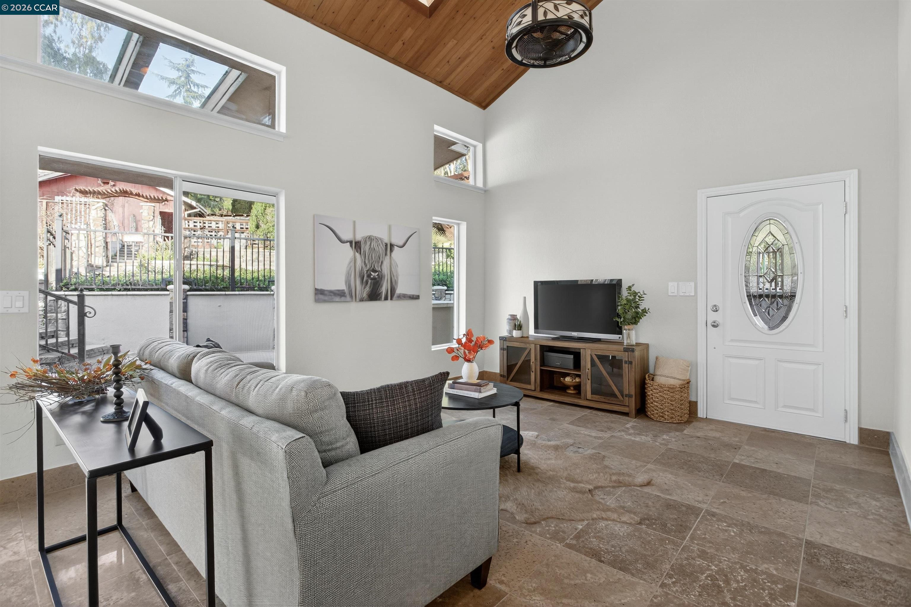 1956 Holly Dr, Concord, CA, 94521