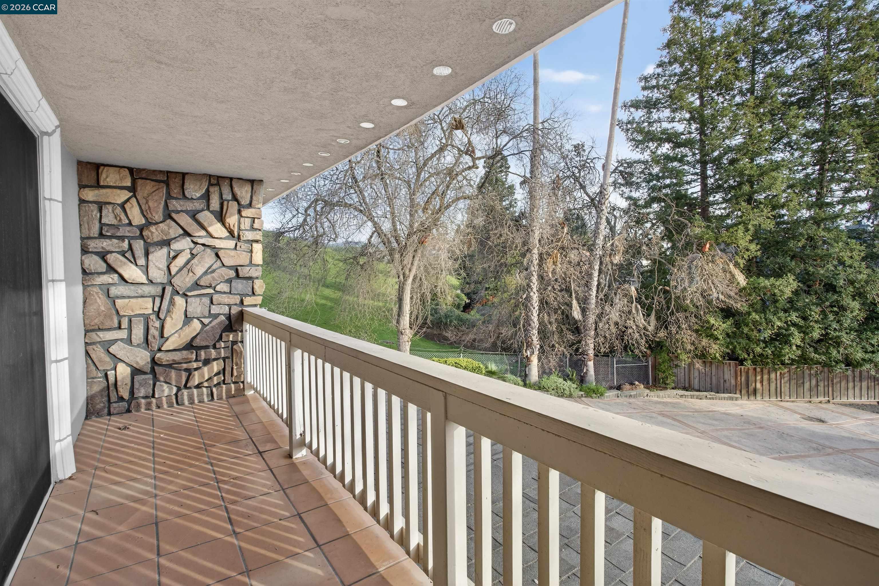 Detail Gallery Image 33 of 57 For 1956 Holly Dr, Concord,  CA 94521 - 5 Beds | 3 Baths