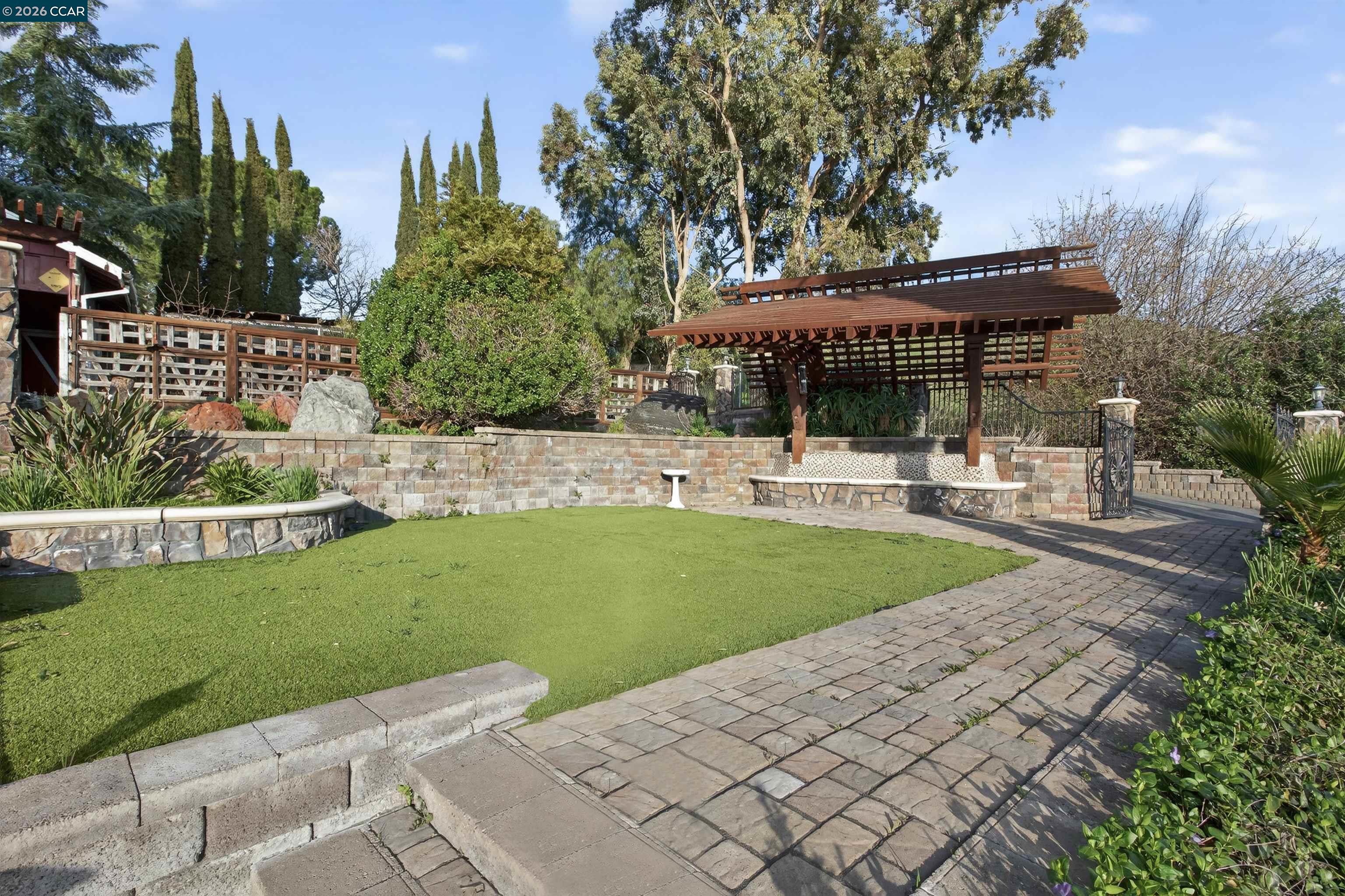 1956 Holly Dr, Concord, CA, 94521