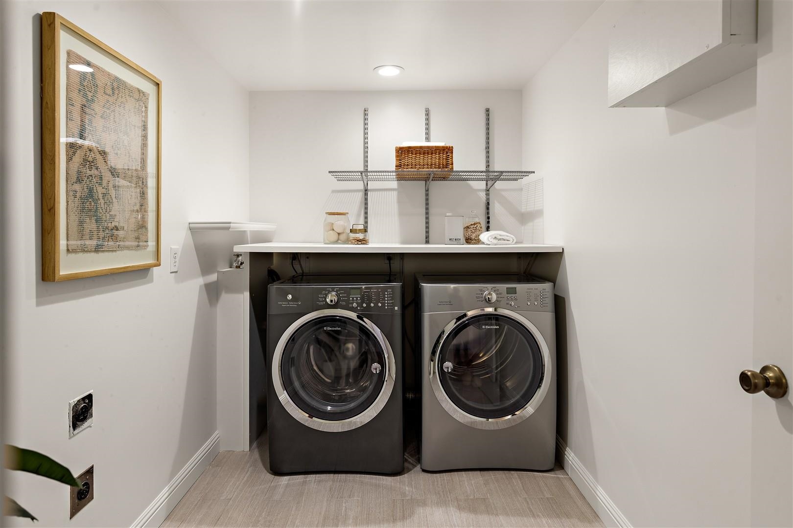 Detail Gallery Image 26 of 56 For 225 Chadbourne Way, Oakland,  CA 94619 - 3 Beds | 2/1 Baths