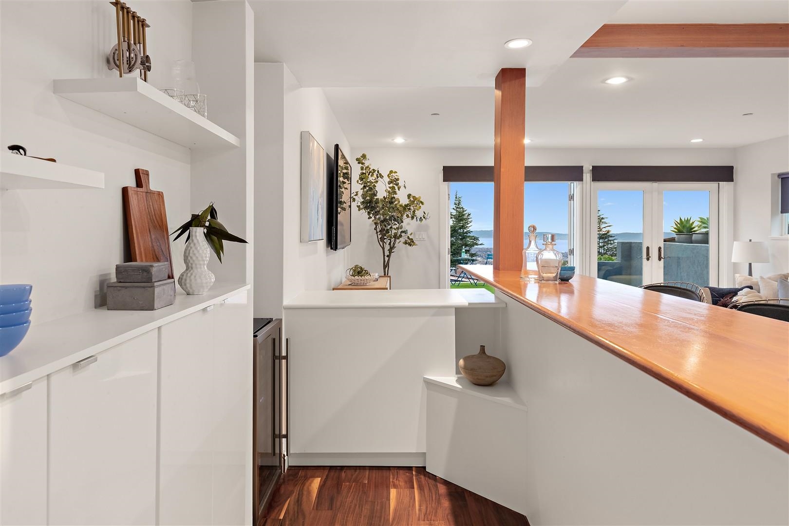 Detail Gallery Image 34 of 56 For 225 Chadbourne Way, Oakland,  CA 94619 - 3 Beds | 2/1 Baths