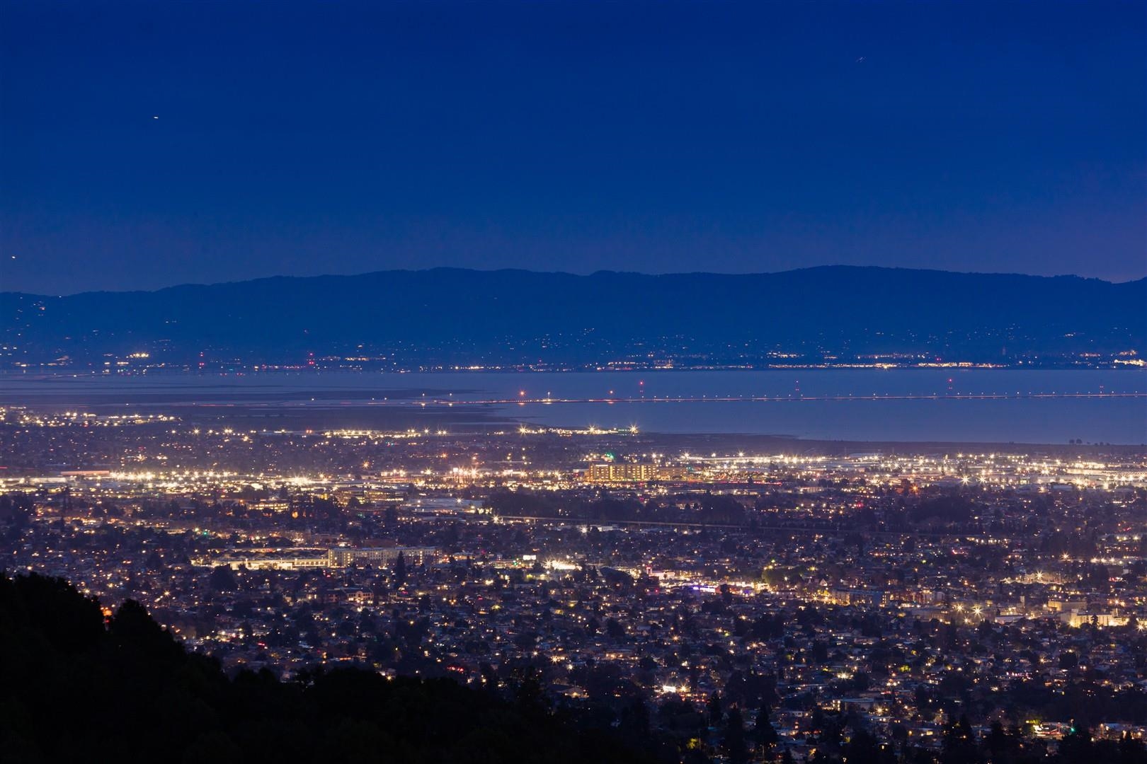 Detail Gallery Image 52 of 56 For 225 Chadbourne Way, Oakland,  CA 94619 - 3 Beds | 2/1 Baths