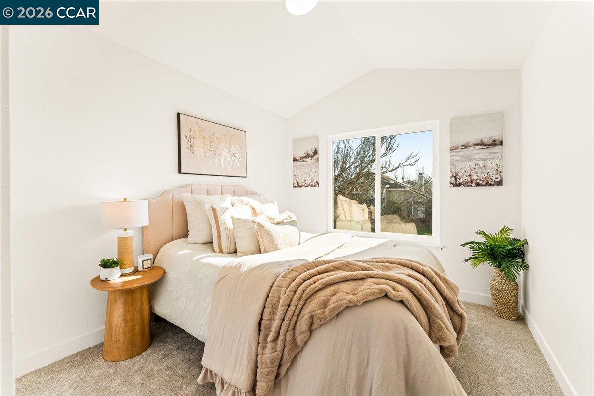 Detail Gallery Image 13 of 18 For 2171 Rain Drop Circle, Pittsburg,  CA 94565 - 4 Beds | 2/1 Baths