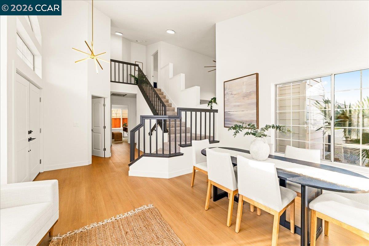 Detail Gallery Image 4 of 18 For 2171 Rain Drop Circle, Pittsburg,  CA 94565 - 4 Beds | 2/1 Baths