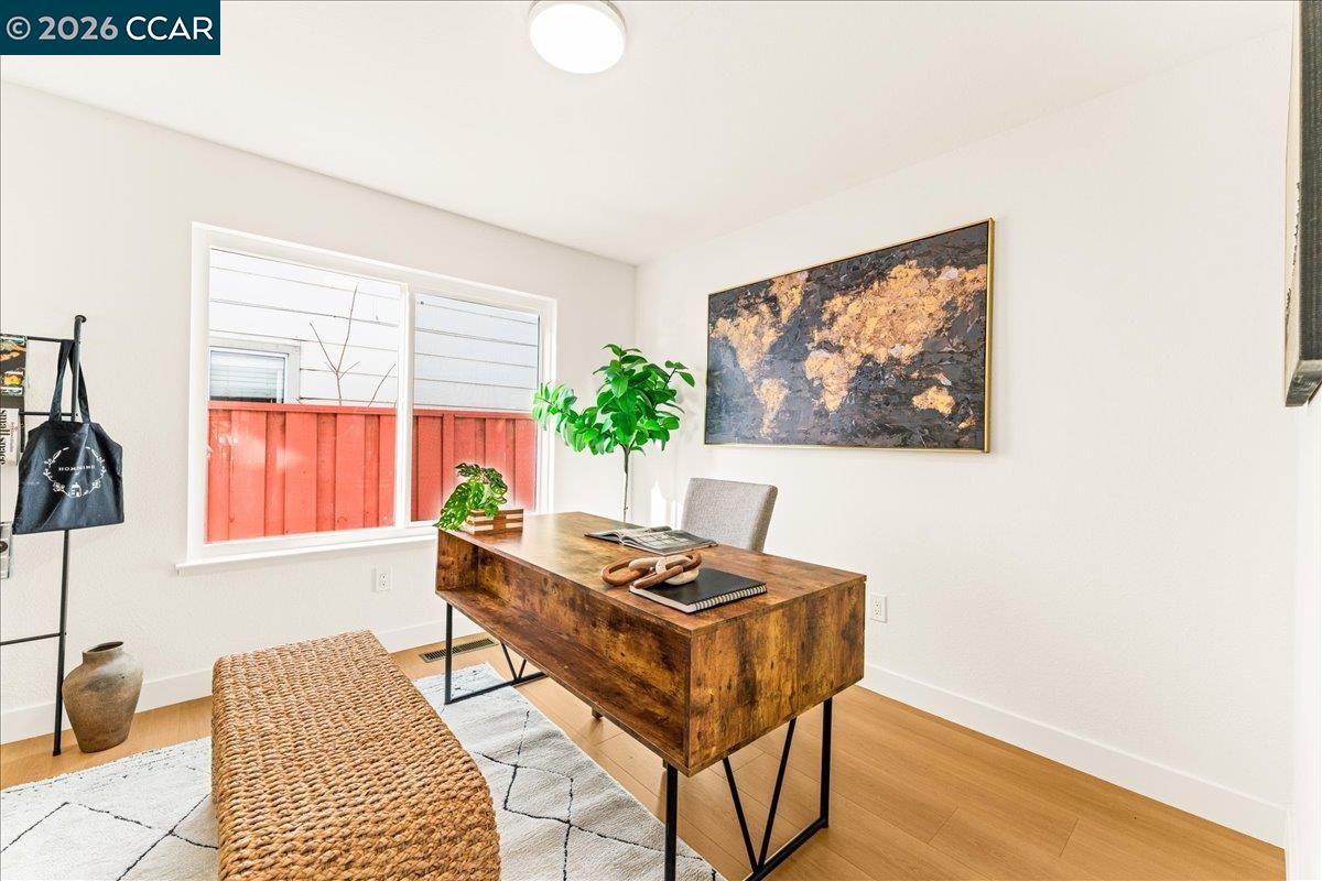 Detail Gallery Image 5 of 18 For 2171 Rain Drop Circle, Pittsburg,  CA 94565 - 4 Beds | 2/1 Baths