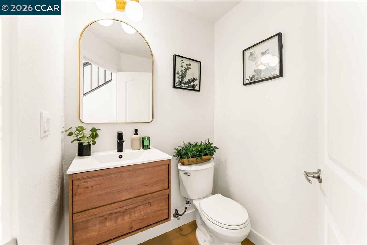 Detail Gallery Image 6 of 18 For 2171 Rain Drop Circle, Pittsburg,  CA 94565 - 4 Beds | 2/1 Baths