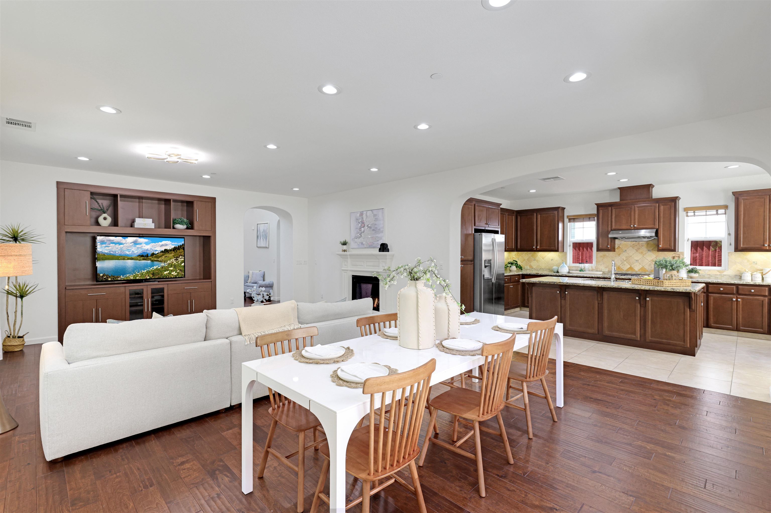 Detail Gallery Image 15 of 57 For 193 Lucy Ln, San Ramon,  CA 94582 - 3 Beds | 3 Baths