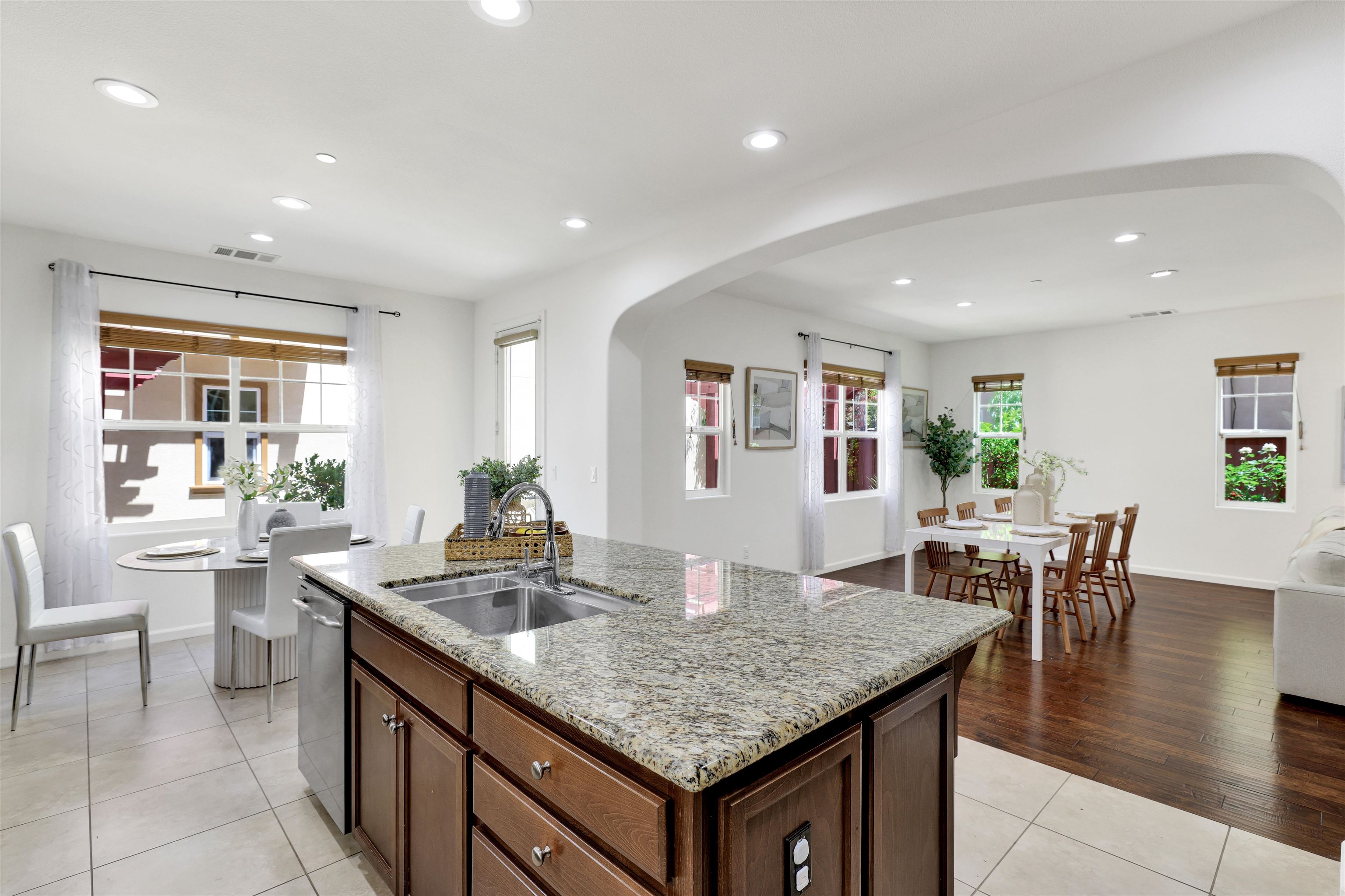 Detail Gallery Image 19 of 57 For 193 Lucy Ln, San Ramon,  CA 94582 - 3 Beds | 3 Baths