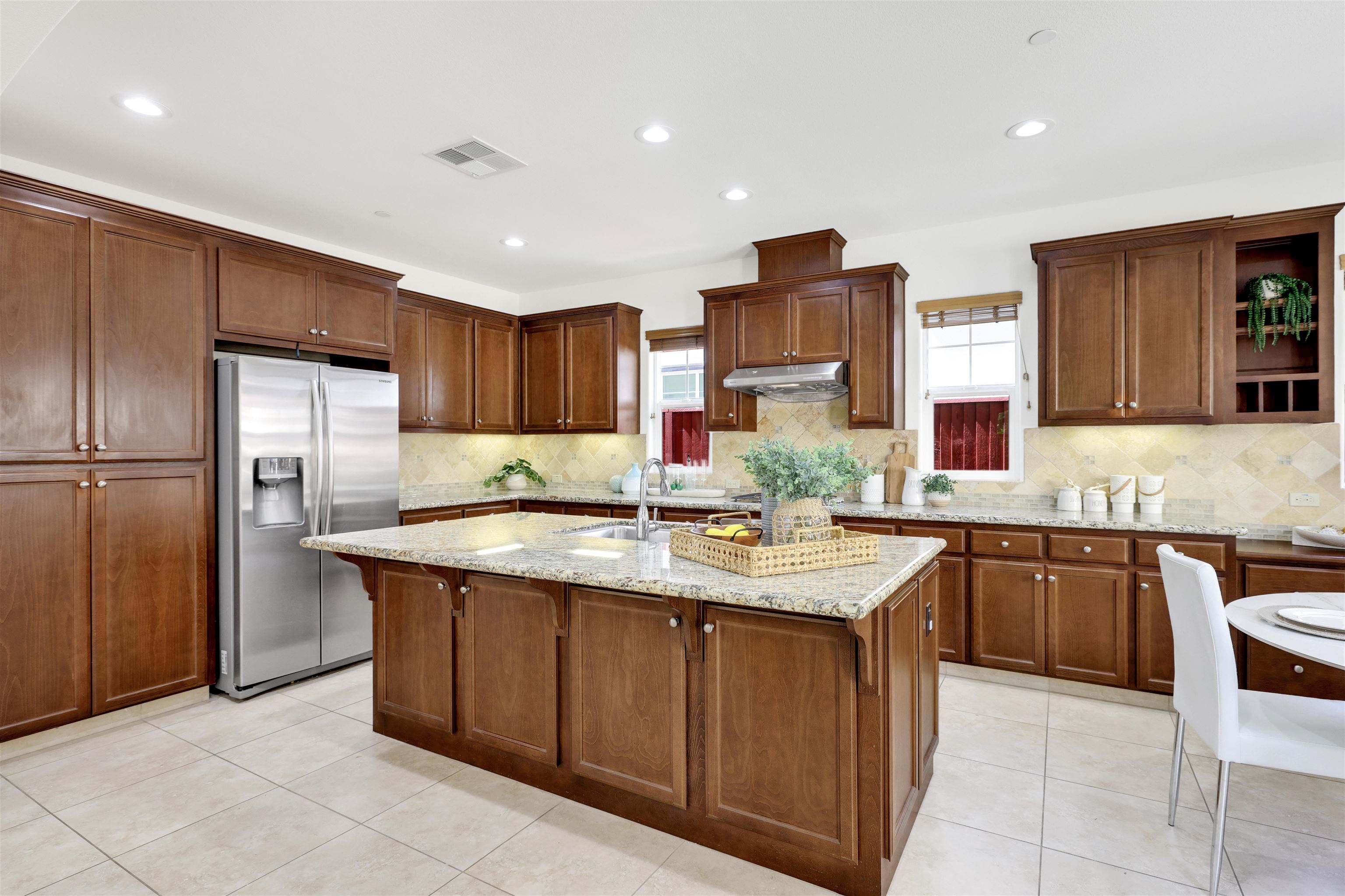 Detail Gallery Image 20 of 57 For 193 Lucy Ln, San Ramon,  CA 94582 - 3 Beds | 3 Baths