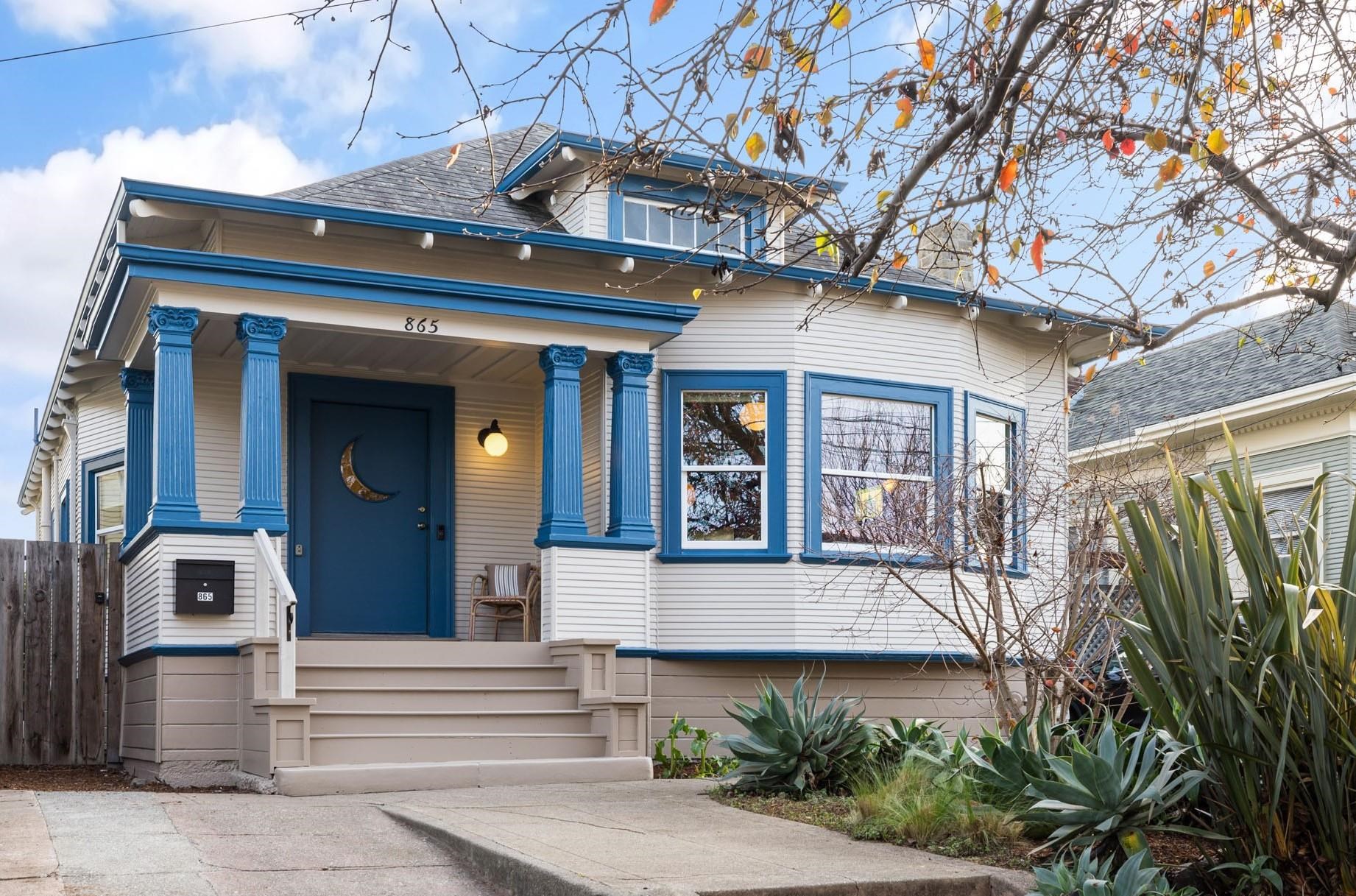 Detail Gallery Image 3 of 39 For 865 54th St, Oakland,  CA 94608 - 3 Beds | 1 Baths