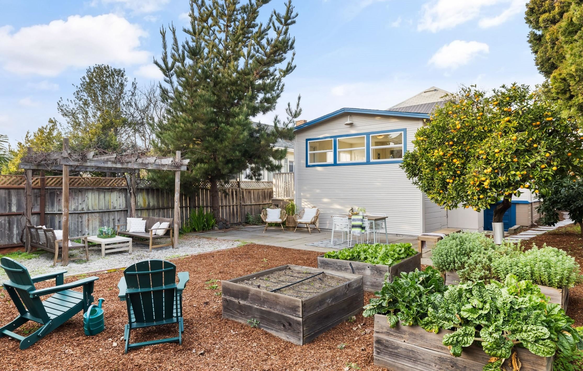 Detail Gallery Image 23 of 39 For 865 54th St, Oakland,  CA 94608 - 3 Beds | 1 Baths