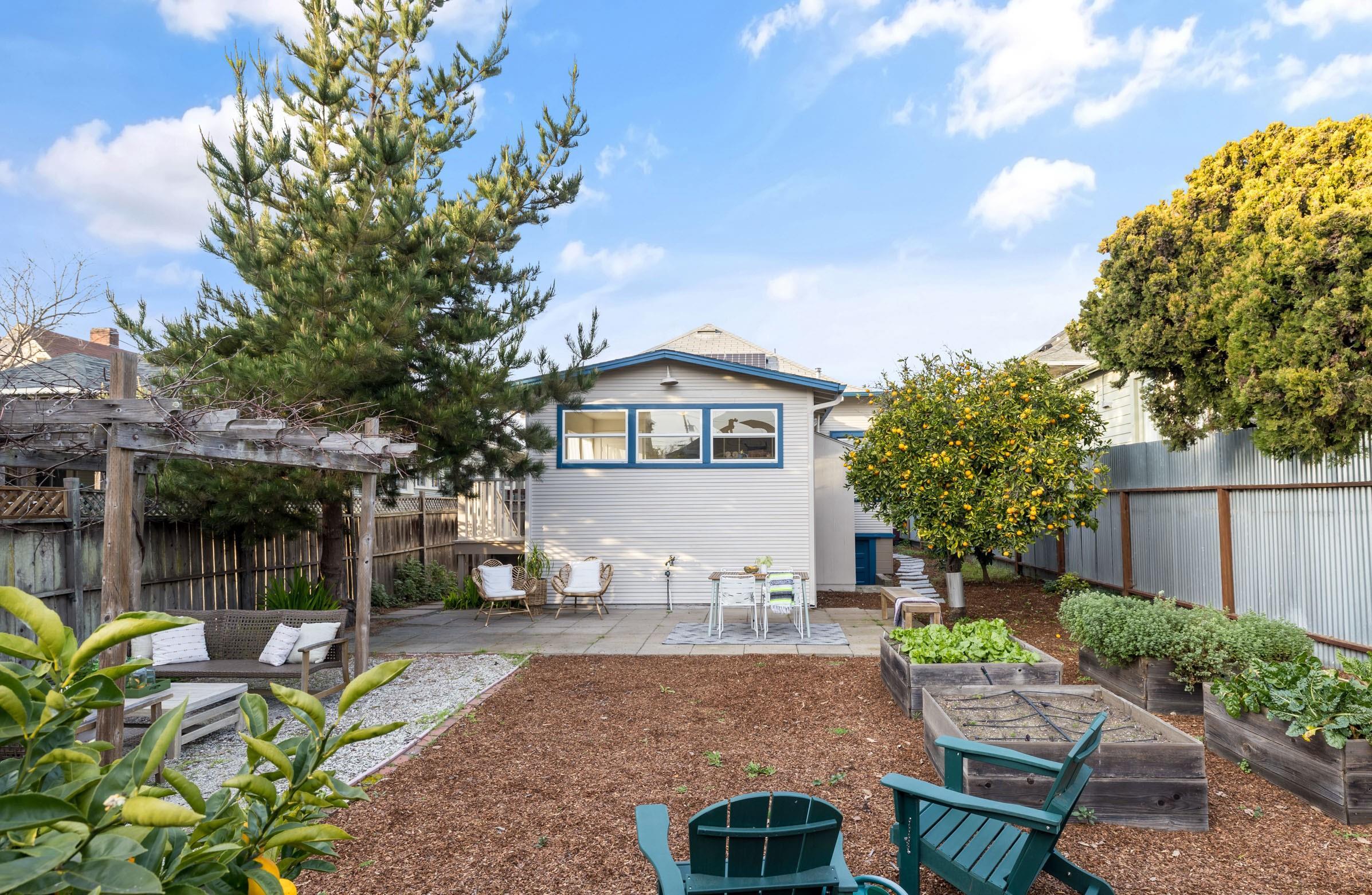 Detail Gallery Image 24 of 39 For 865 54th St, Oakland,  CA 94608 - 3 Beds | 1 Baths