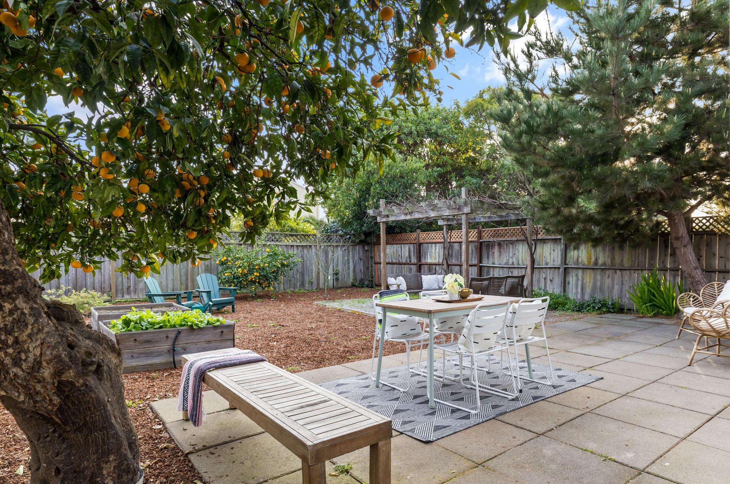 Detail Gallery Image 29 of 39 For 865 54th St, Oakland,  CA 94608 - 3 Beds | 1 Baths