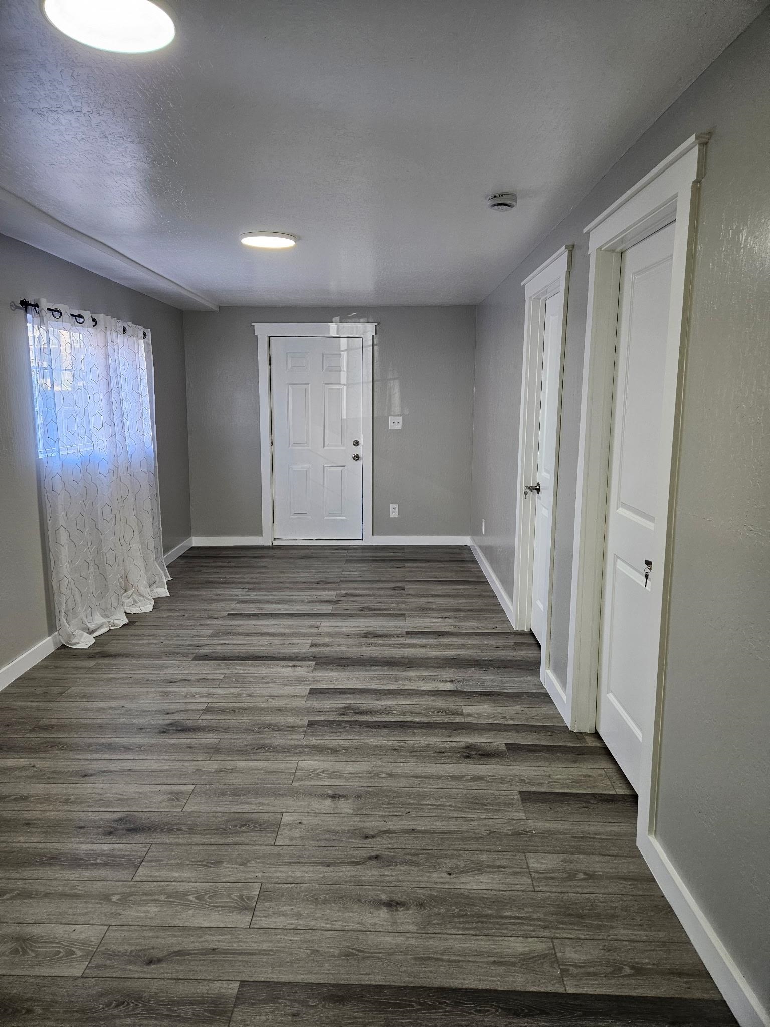 Detail Gallery Image 2 of 4 For 2745 E 10th St, Oakland,  CA 94601 - 6 Beds | 2 Baths